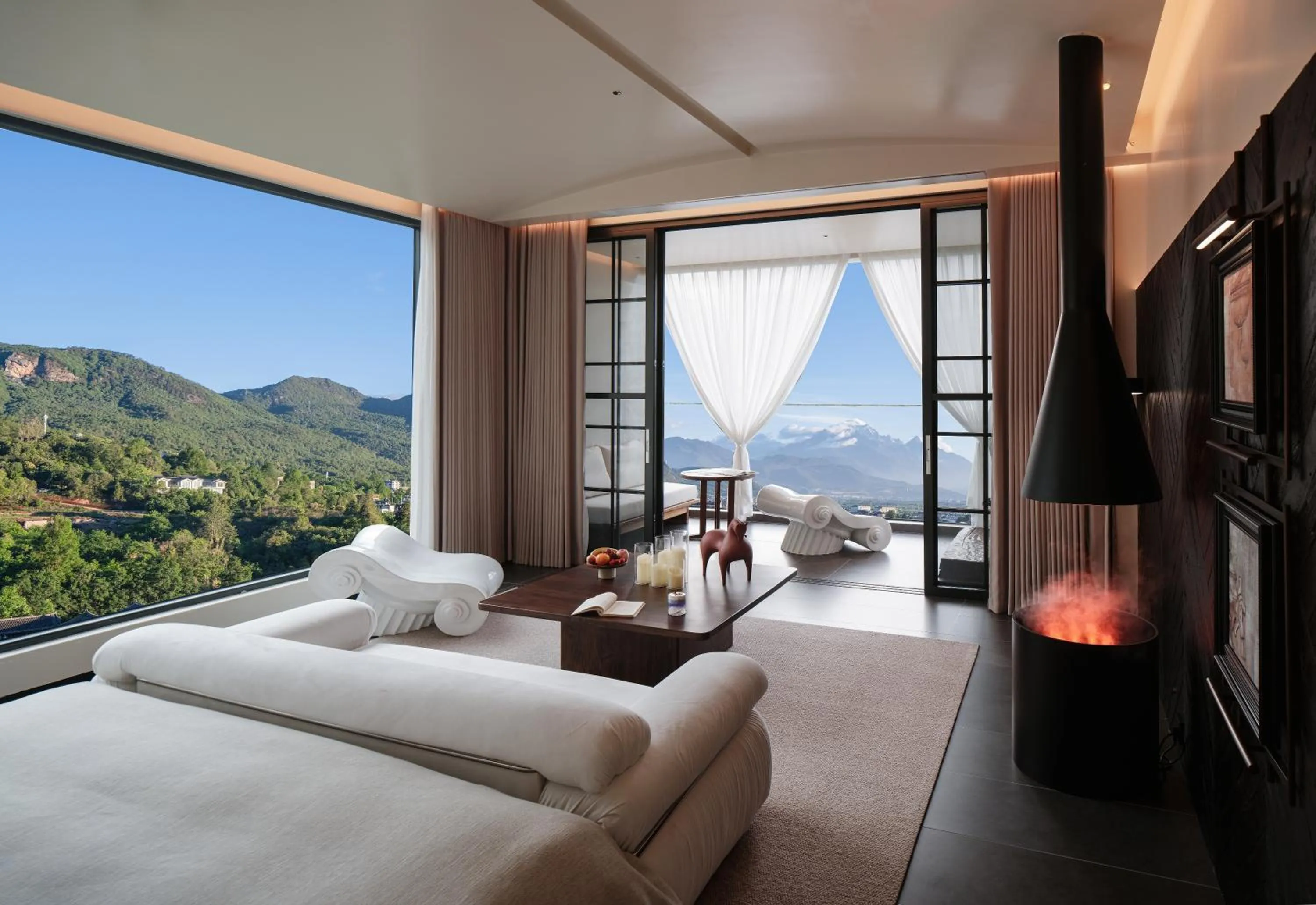 Natural landscape, Bed in Lijiang jijian Xiangwang SOOOAN Luxury Resort Hotel