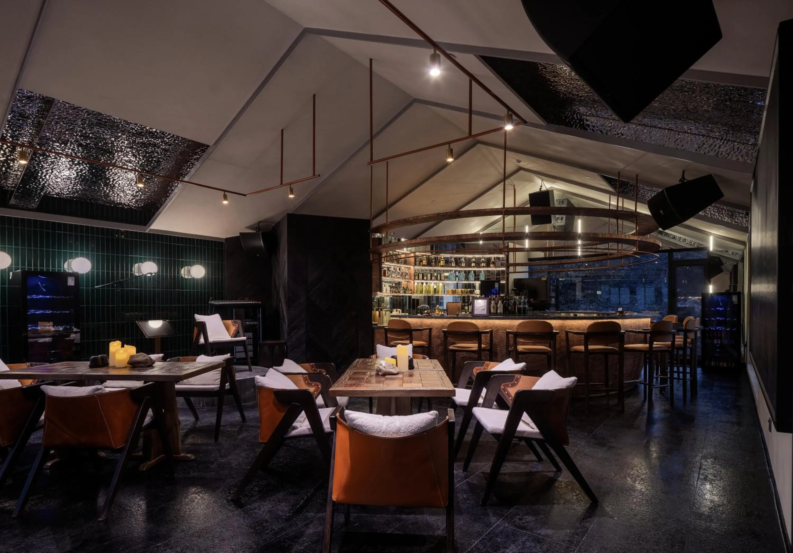 Lounge or bar in Lijiang jijian Xiangwang SOOOAN Luxury Resort Hotel