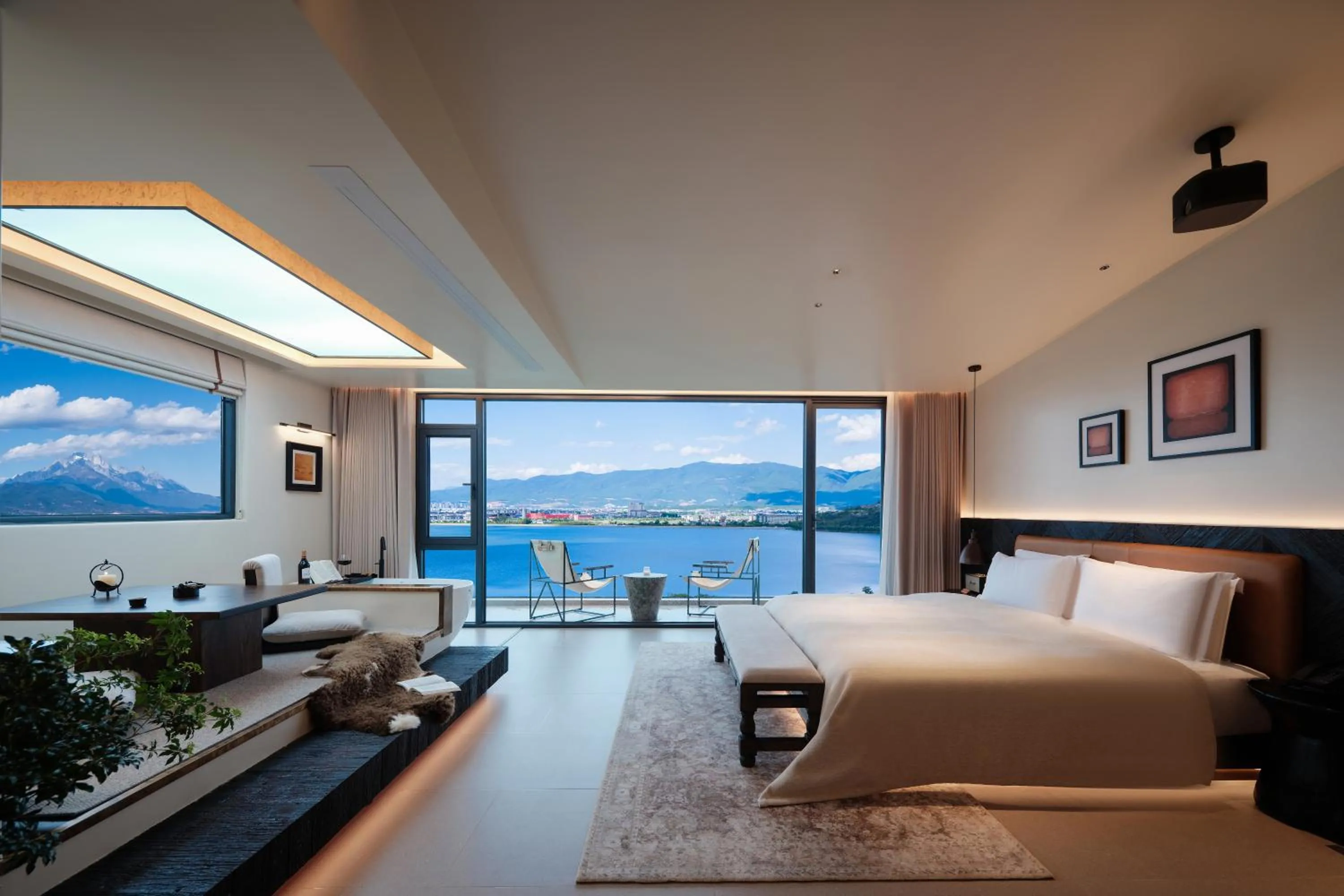 Bed in Lijiang jijian Xiangwang SOOOAN Luxury Resort Hotel