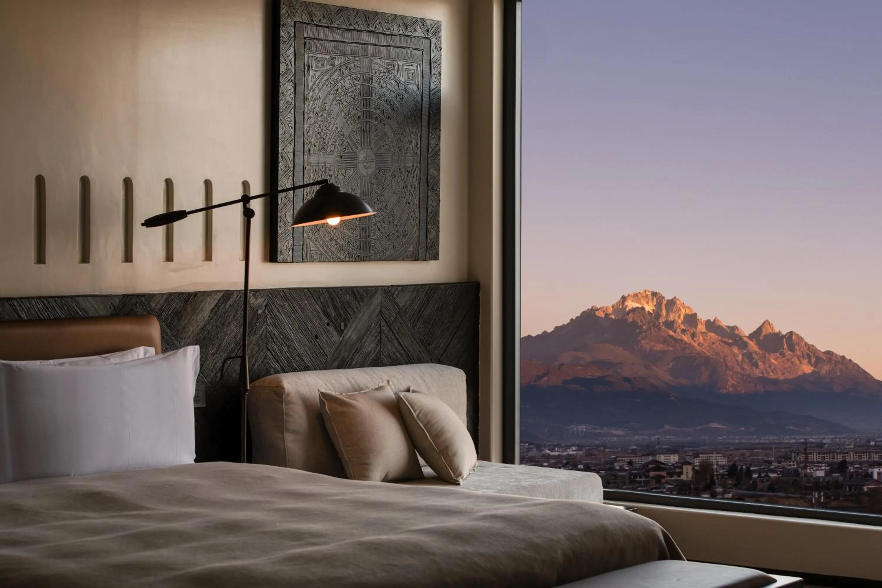 Bed in Lijiang jijian Xiangwang SOOOAN Luxury Resort Hotel