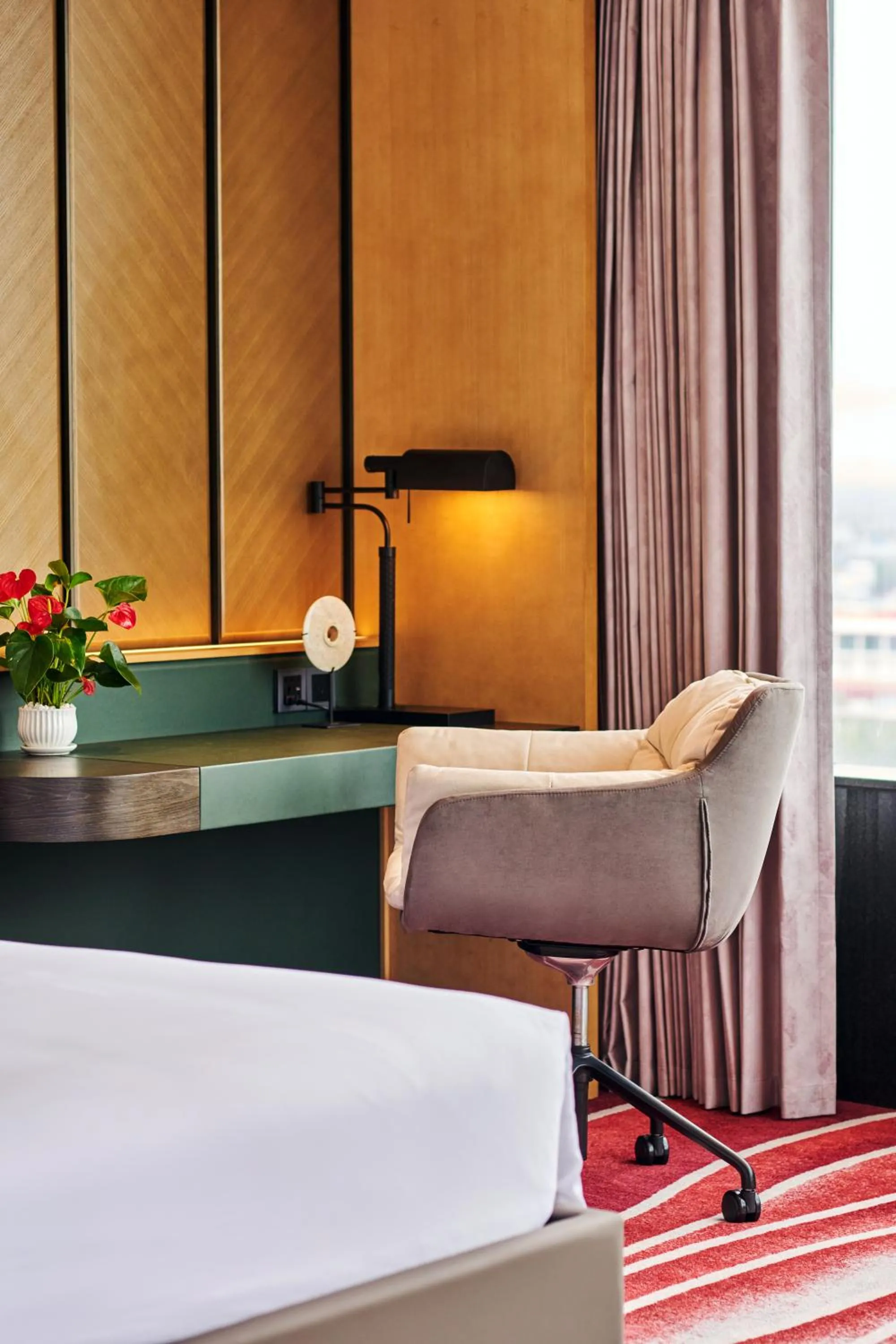 Bedroom, Bed in TRIMULIA Hotel