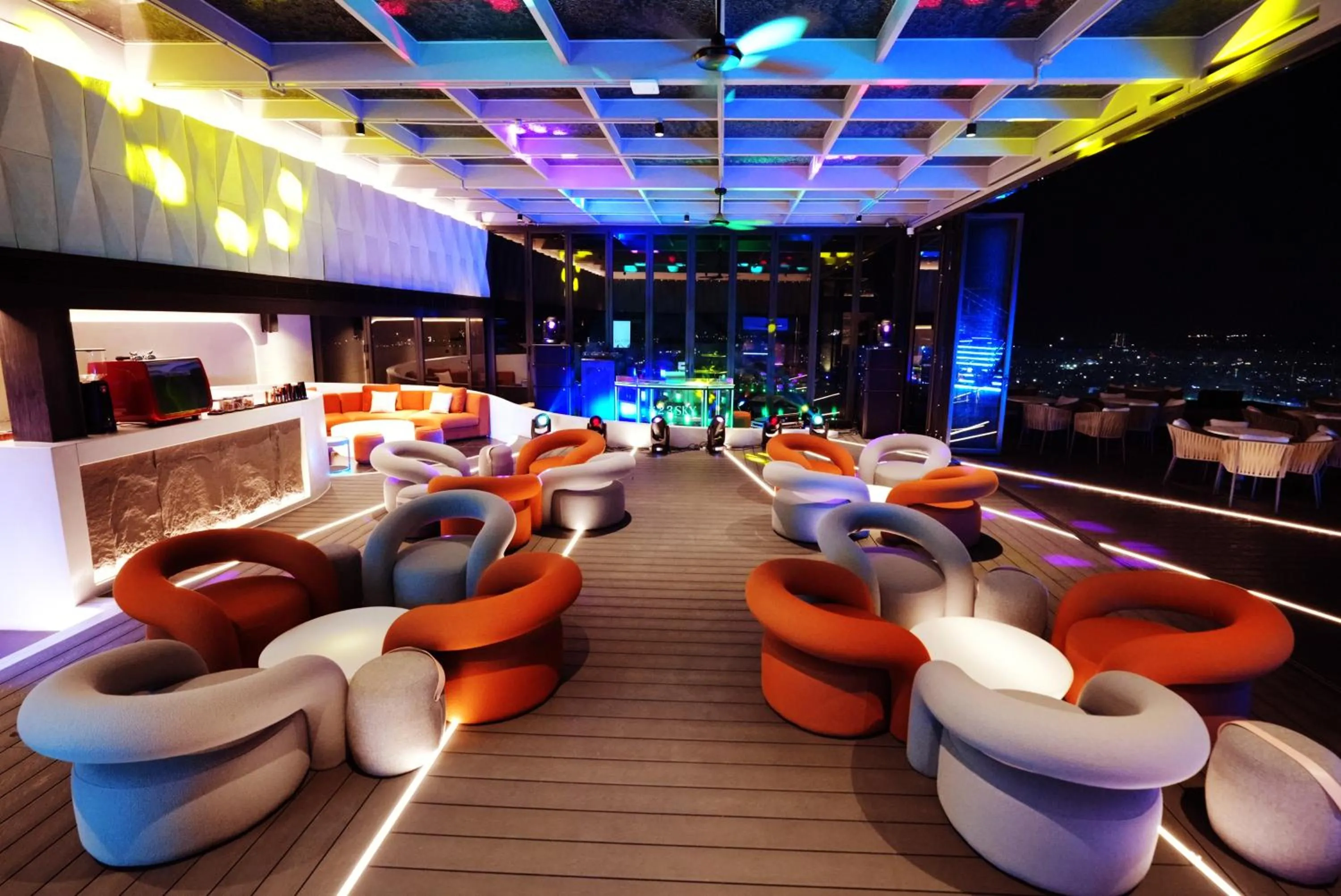 Lounge or bar in TRIMULIA Hotel
