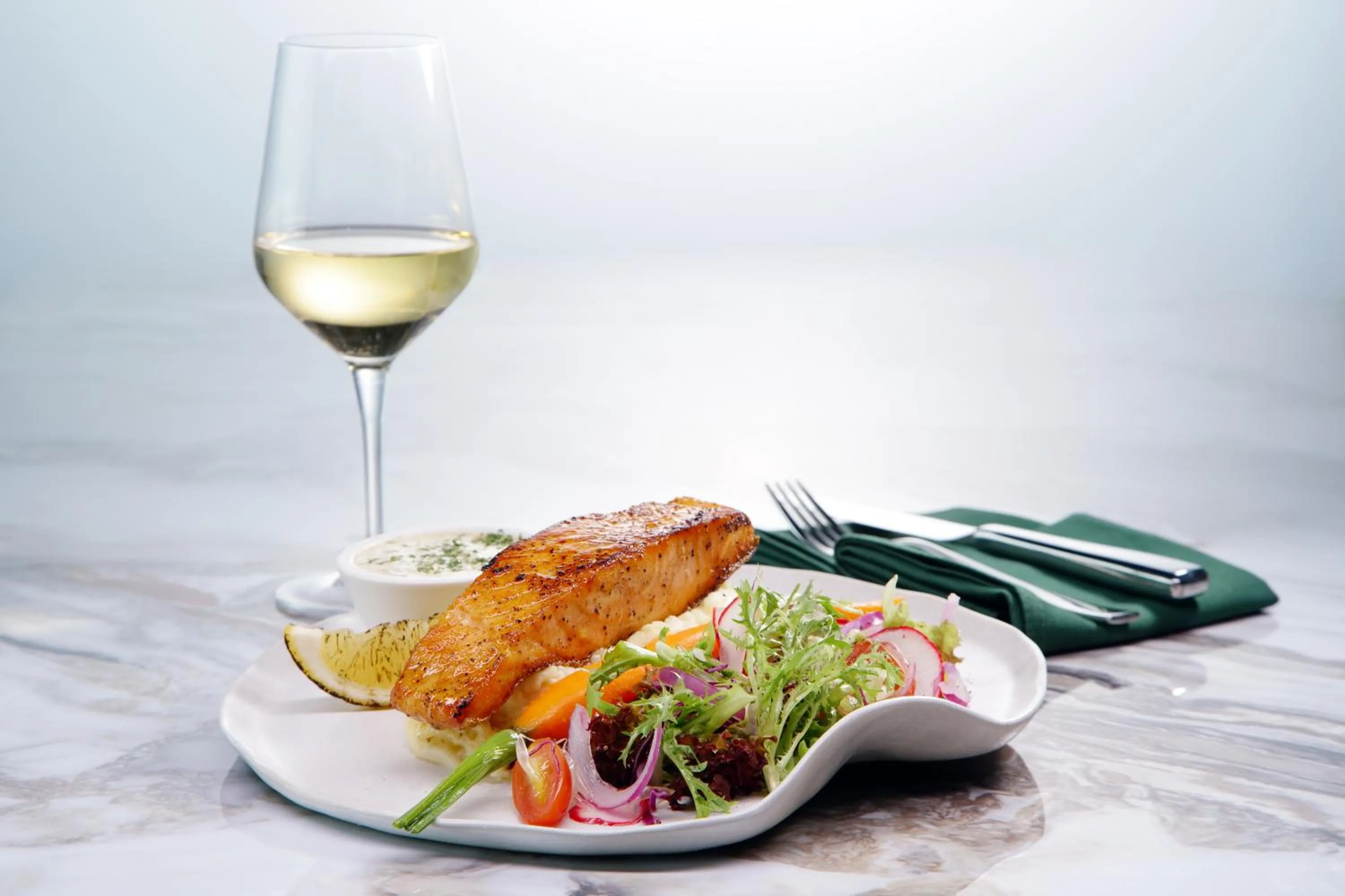 Restaurant/places to eat in TRIMULIA Hotel
