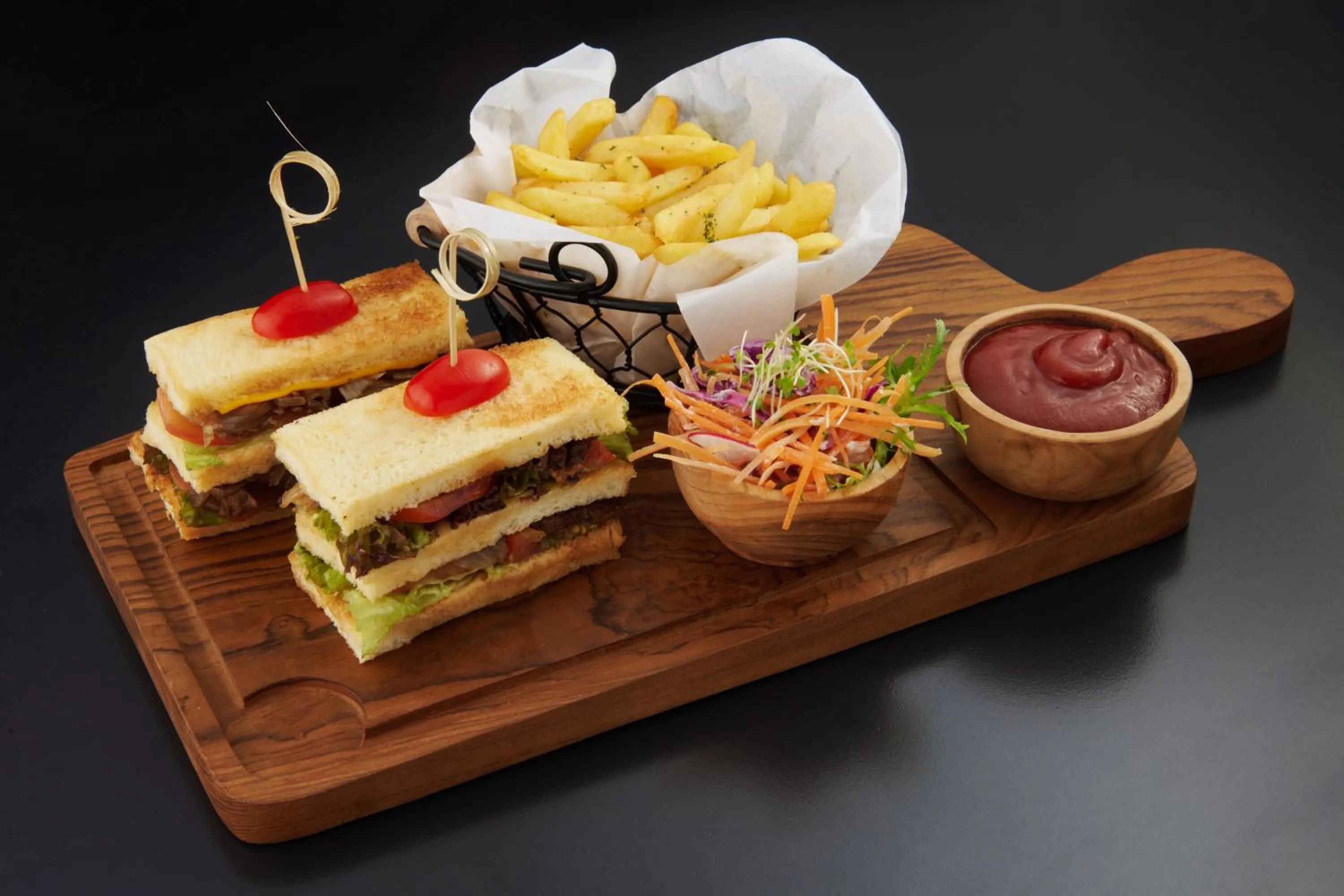 Restaurant/places to eat in TRIMULIA Hotel