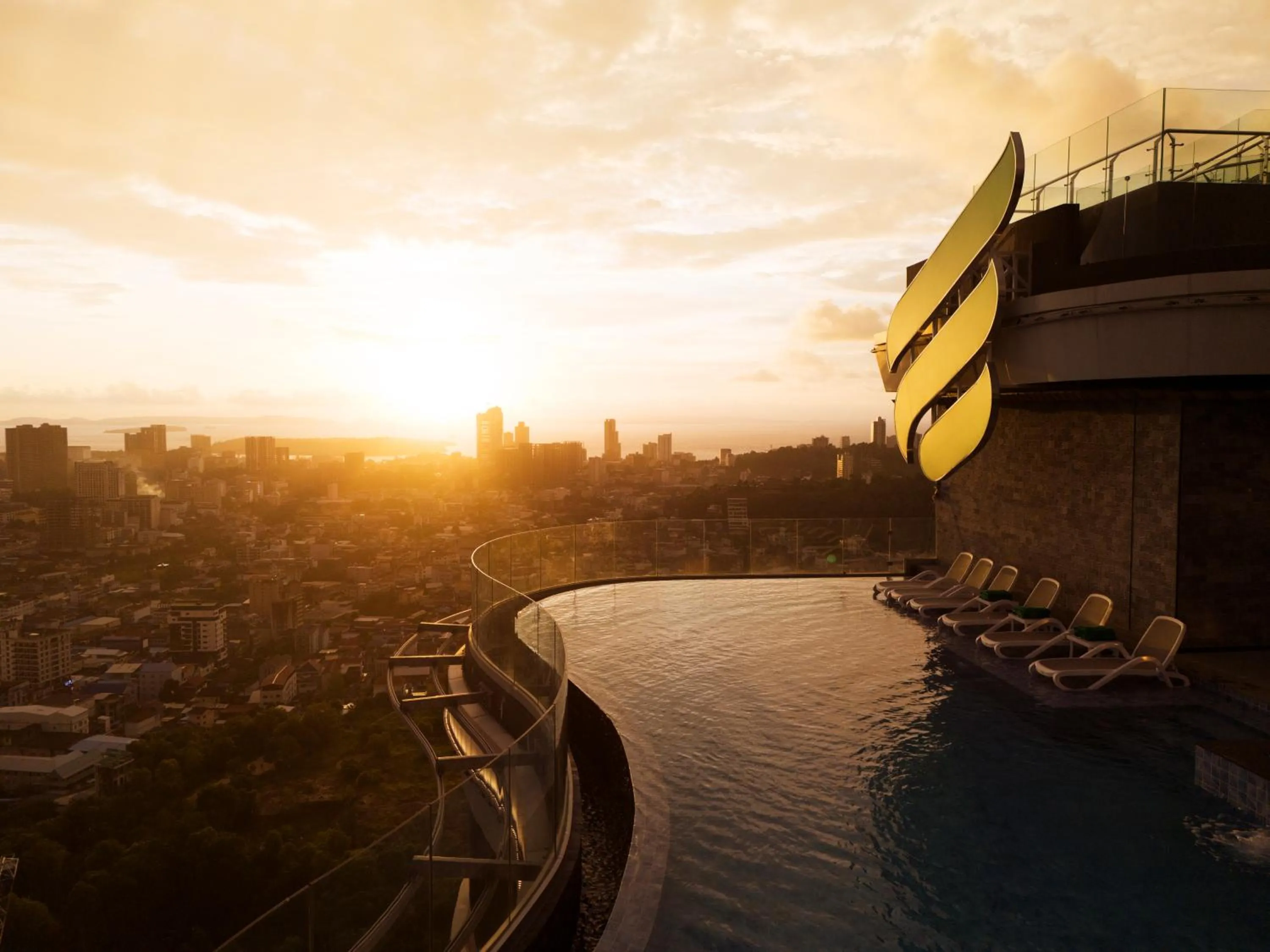 Swimming pool in TRIMULIA Hotel