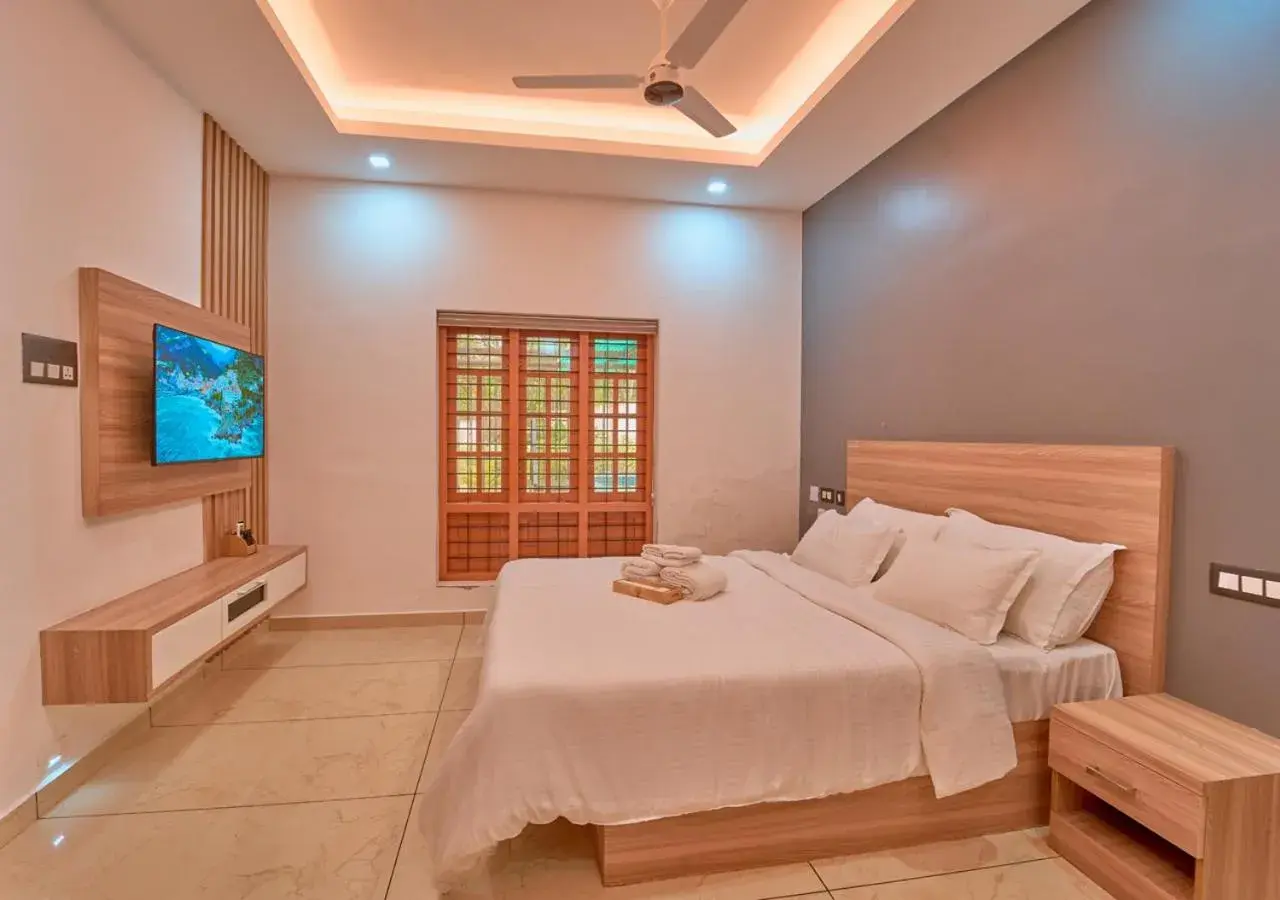Deluxe Room in Sarang Resort Varkala by VOYE HOMES - Rooms & Pool Villas Deluxe Room in Sarang Resort Varkala by VOYE HOMES - Rooms & Pool Villas
