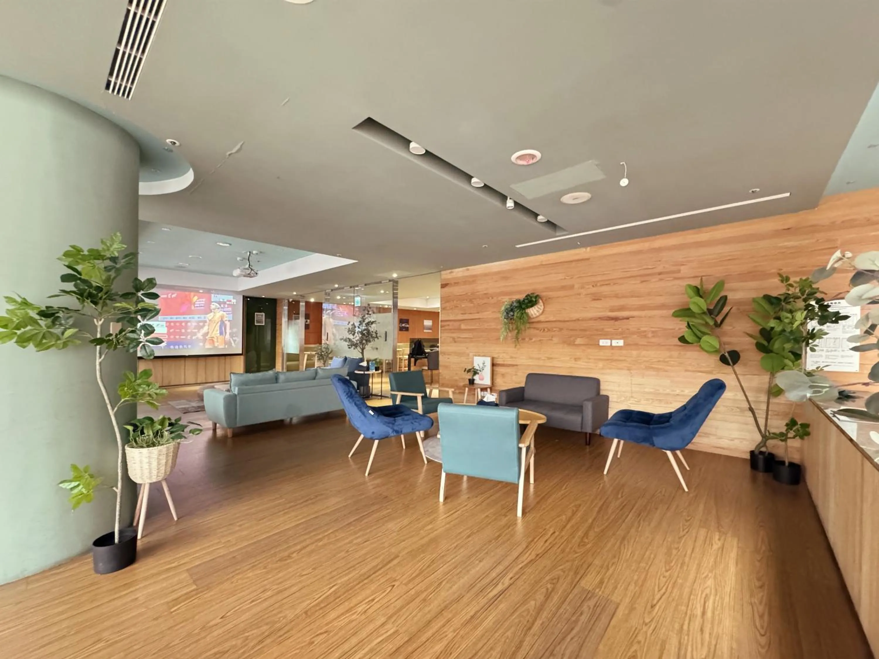 Communal lounge/ TV room in Finders Hotel Tainan Ximen