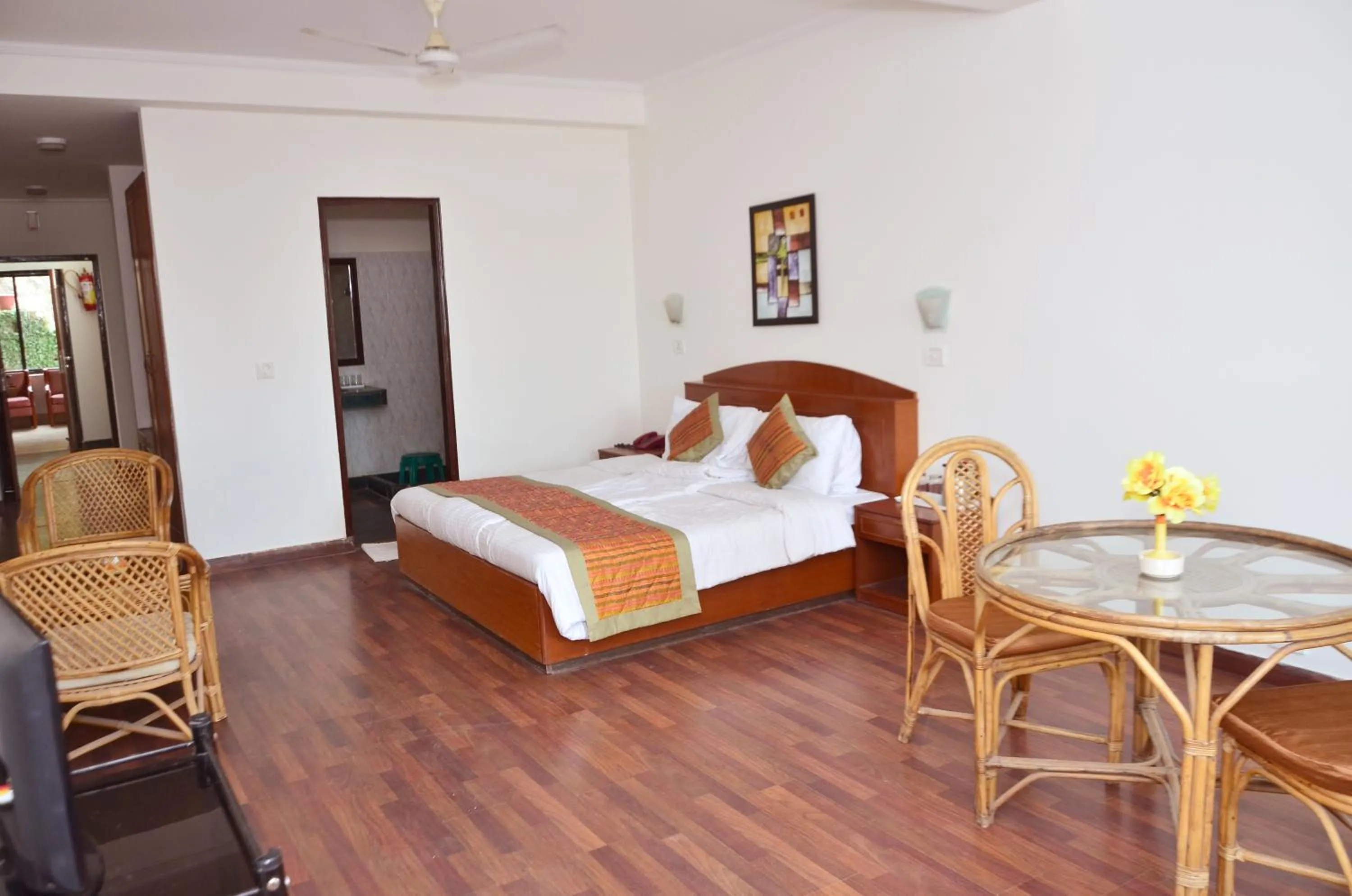 Photo of the whole room, Bed in Woodsvilla Residency Ranikhet