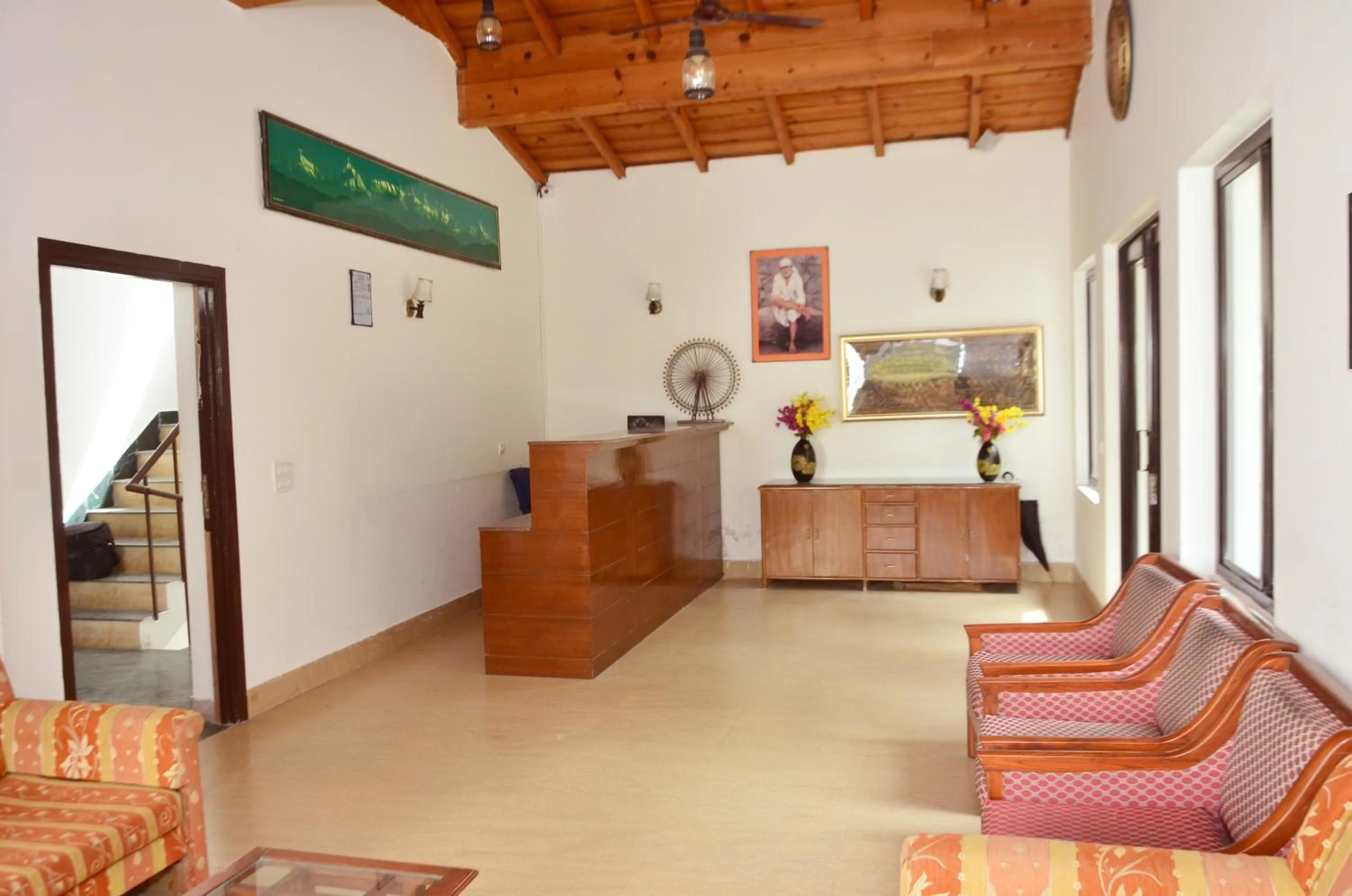 Lobby or reception in Woodsvilla Residency Ranikhet