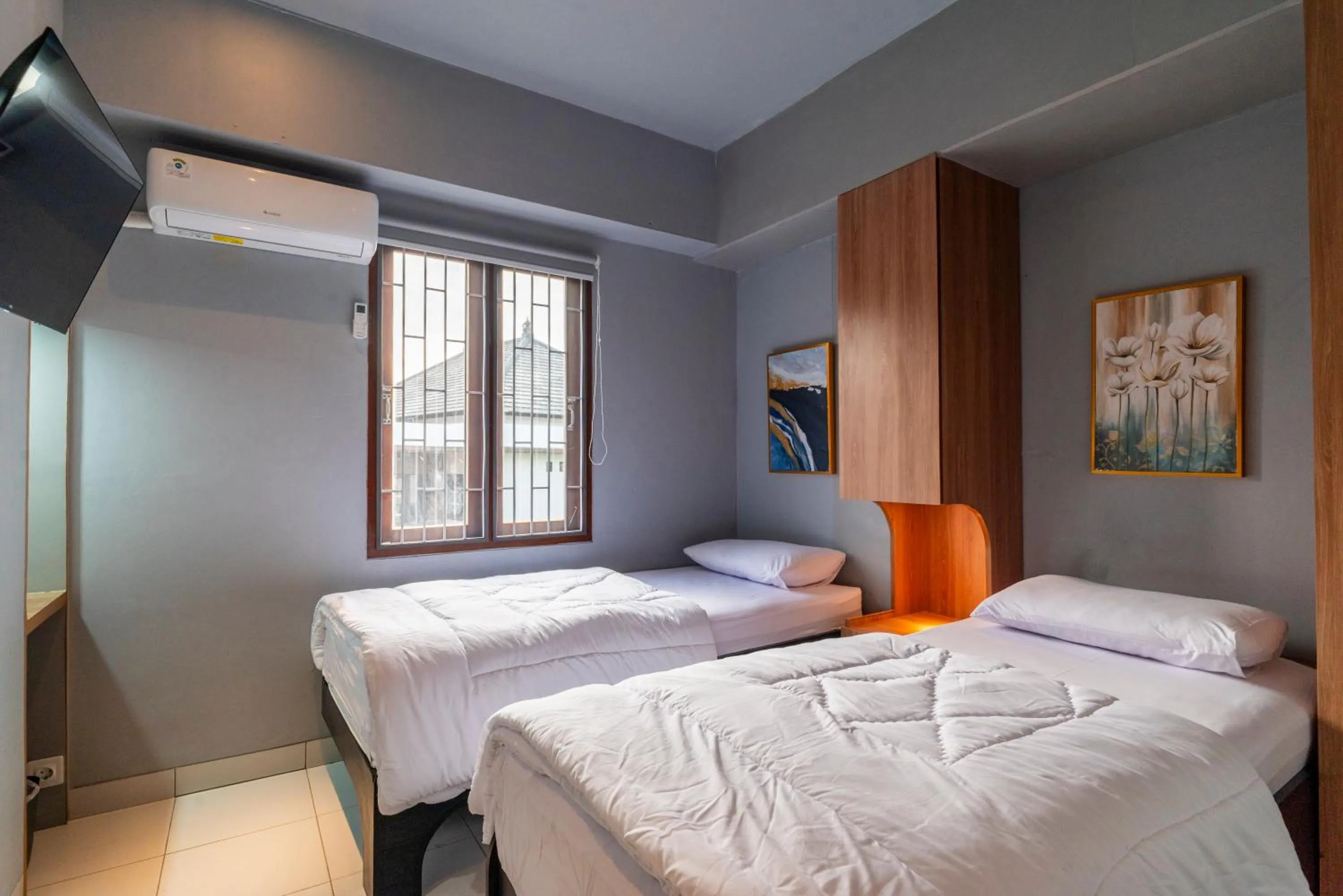 Standard Twin Room in Hotel Dakozi Living