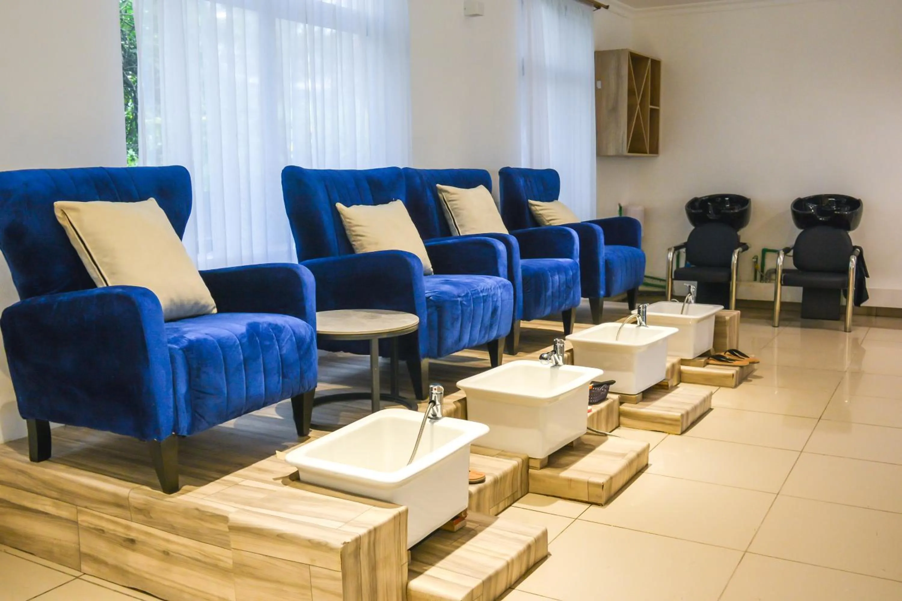 hair dryier in Brickwood Apartments