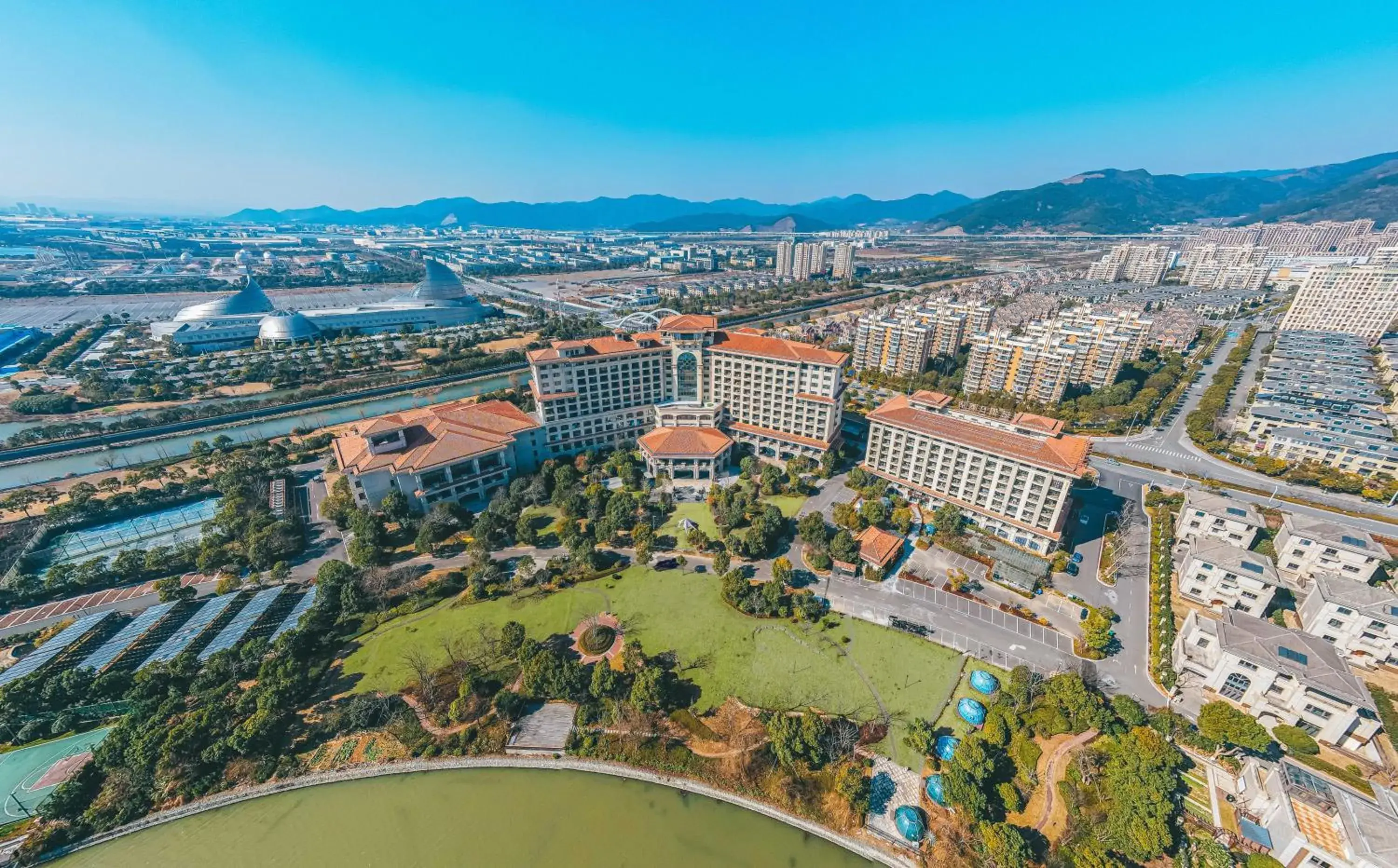Property building in DoubleTree by Hilton Ningbo - Chunxiao Property building in DoubleTree by Hilton Ningbo - Chunxiao