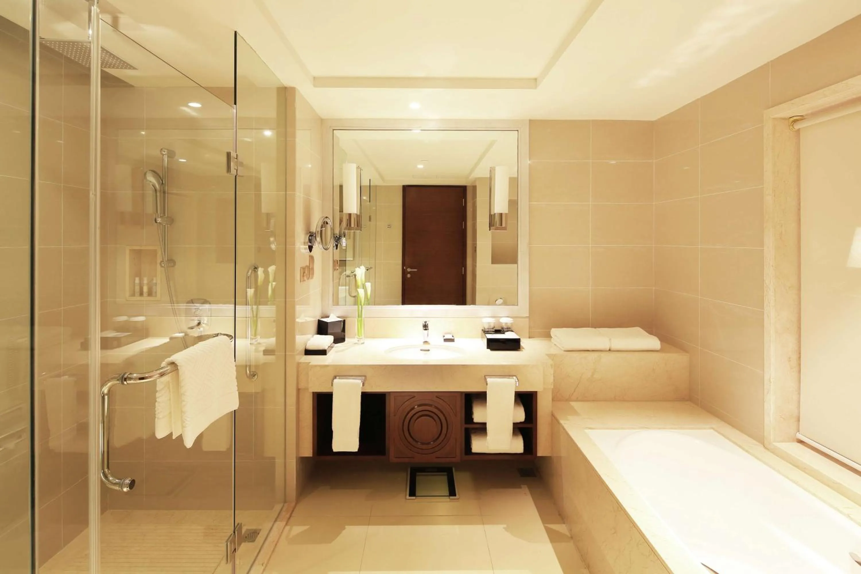 Bathroom in DoubleTree by Hilton Ningbo - Chunxiao
