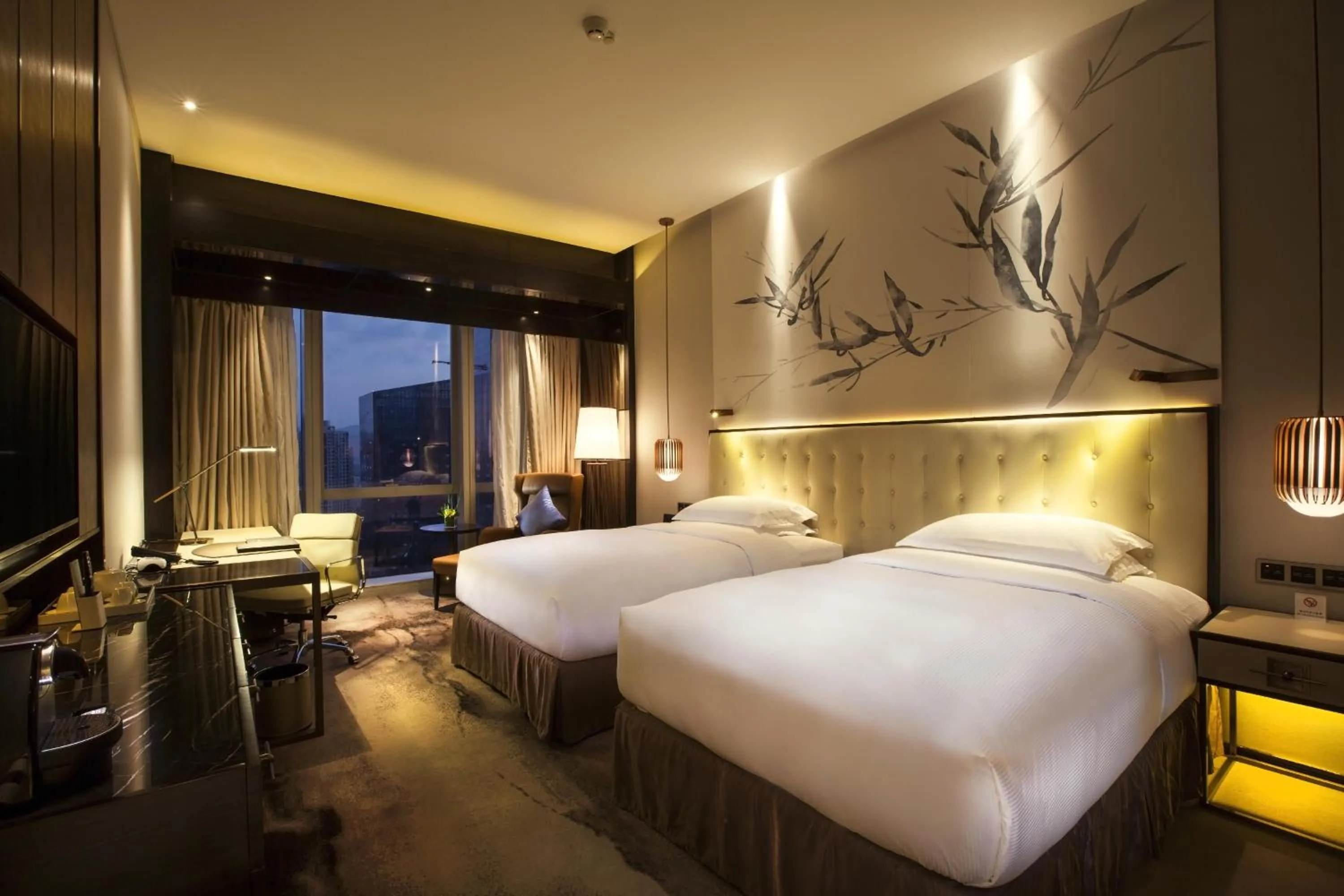 Bed in Hilton Shenzhen Futian