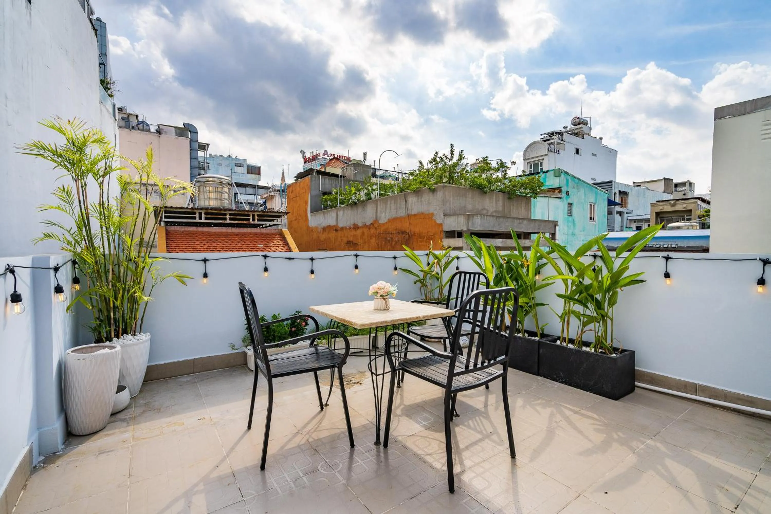 Misa House - Starlit Saigon