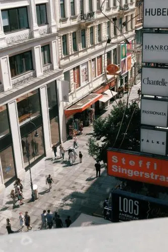 LOVIS Suites Vienna