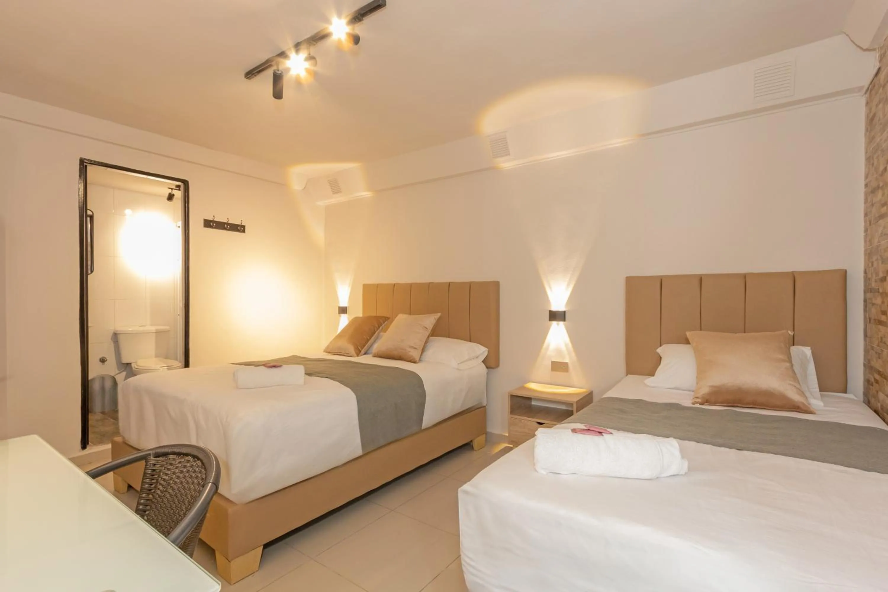 Standard Triple Room in Hotel Garden Laureles