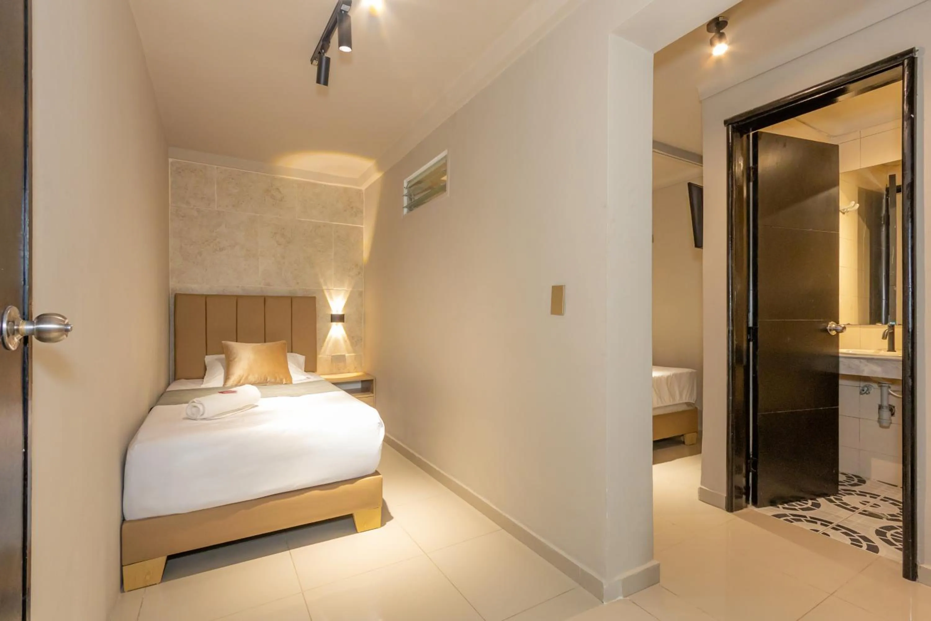 Standard Triple Room in Hotel Garden Laureles
