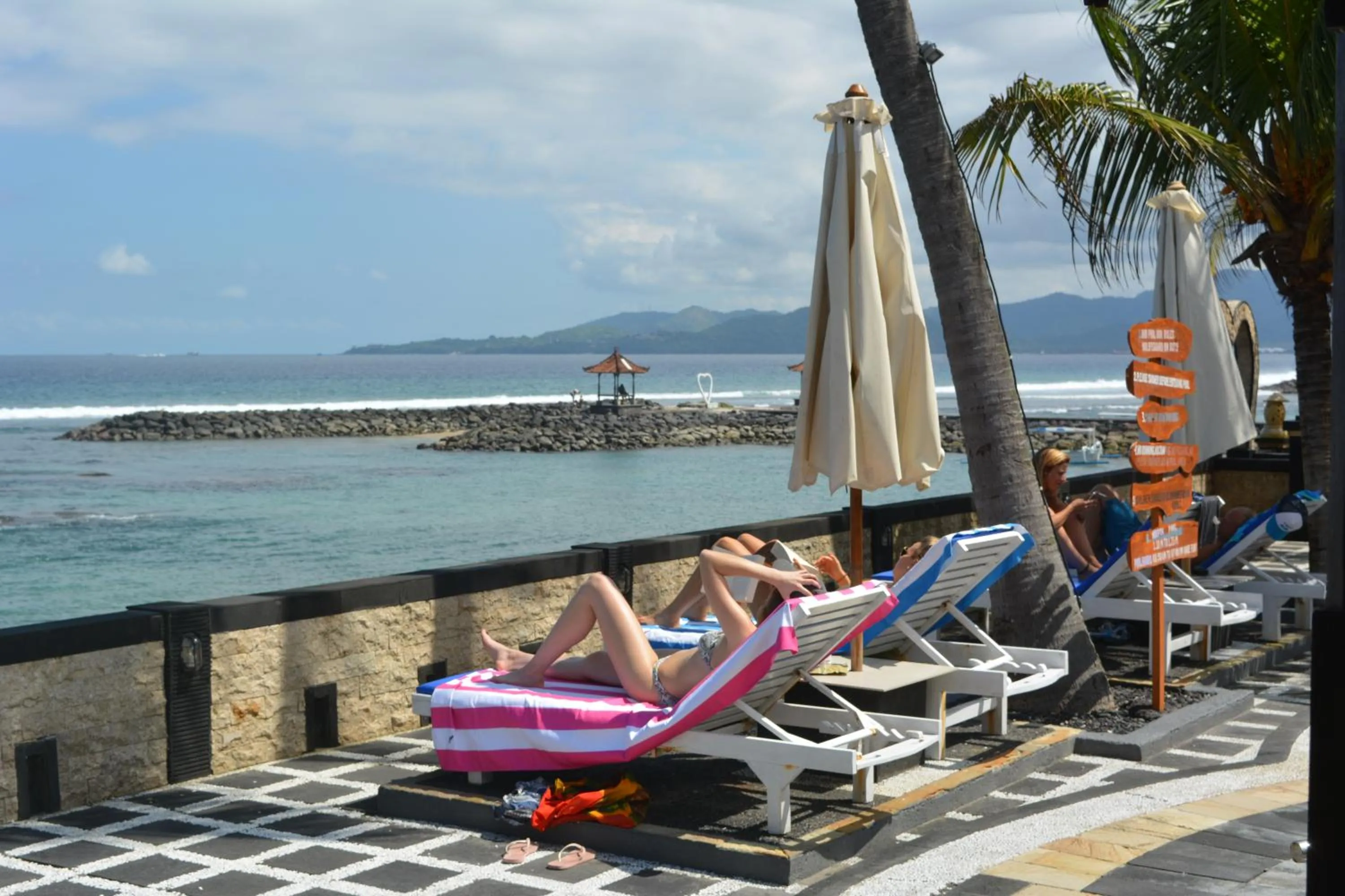 Day in Segara Wangi Beach Cottages