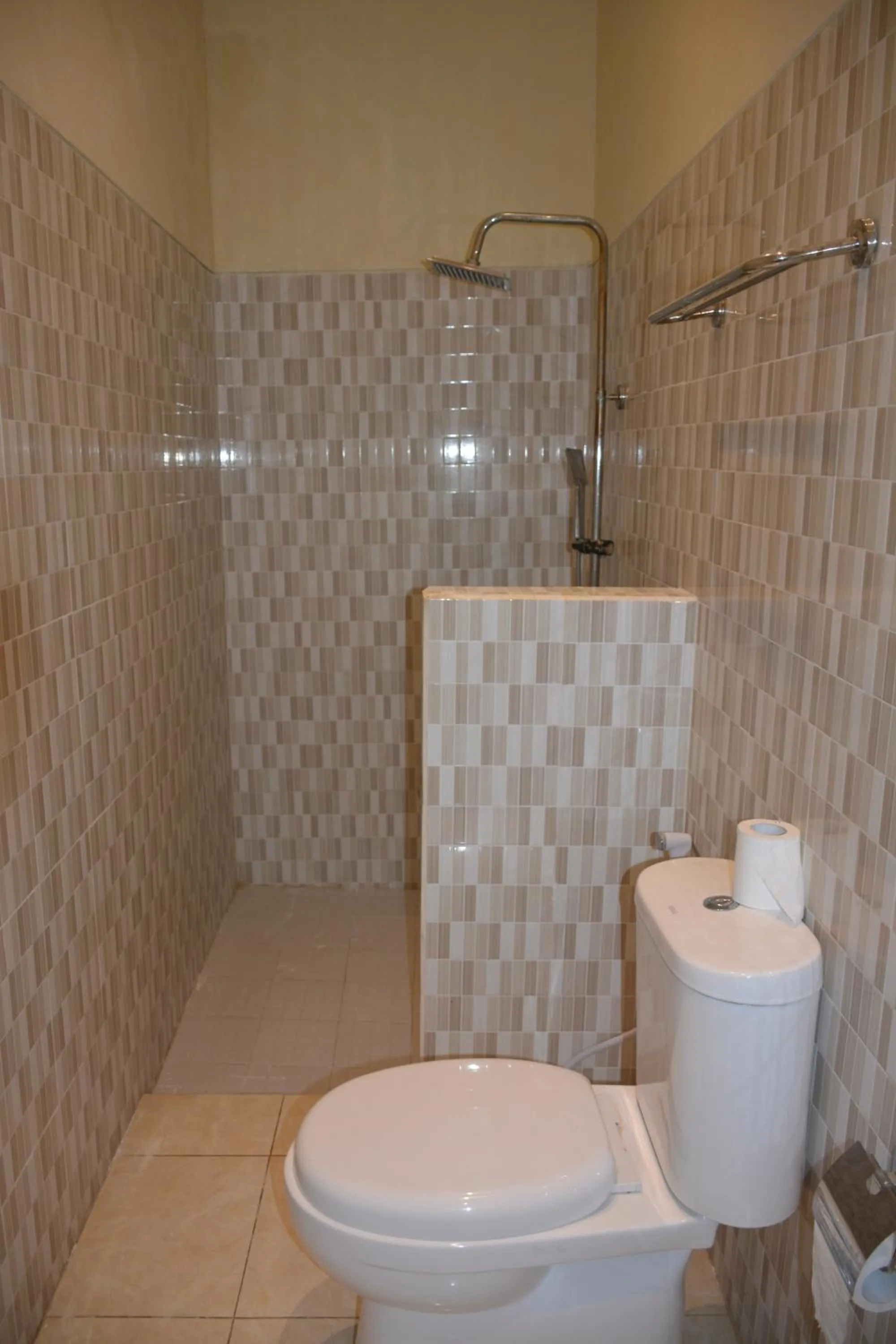 Shower in Segara Wangi Beach Cottages