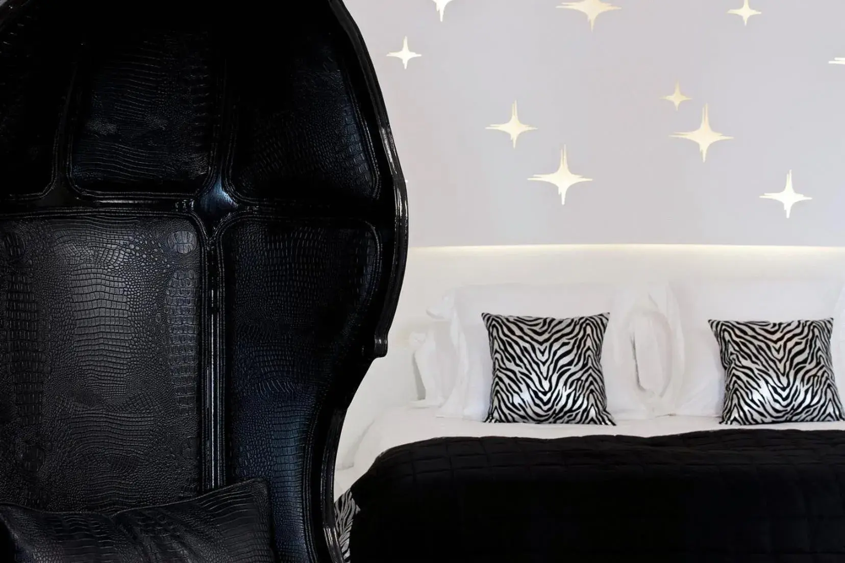 Decorative detail, Bed in Asteras Villas Decorative detail, Bed in Asteras Villas