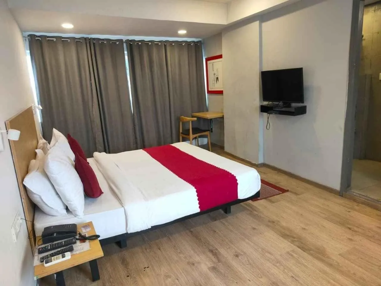 Bed in SwagStay Hotel Century, Nagpur