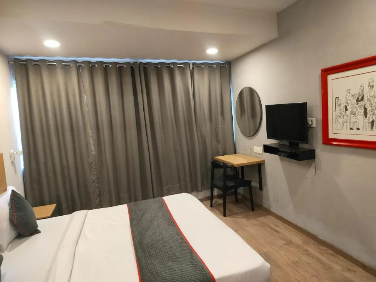 Photo of the whole room, Bed in SwagStay Hotel Century, Nagpur