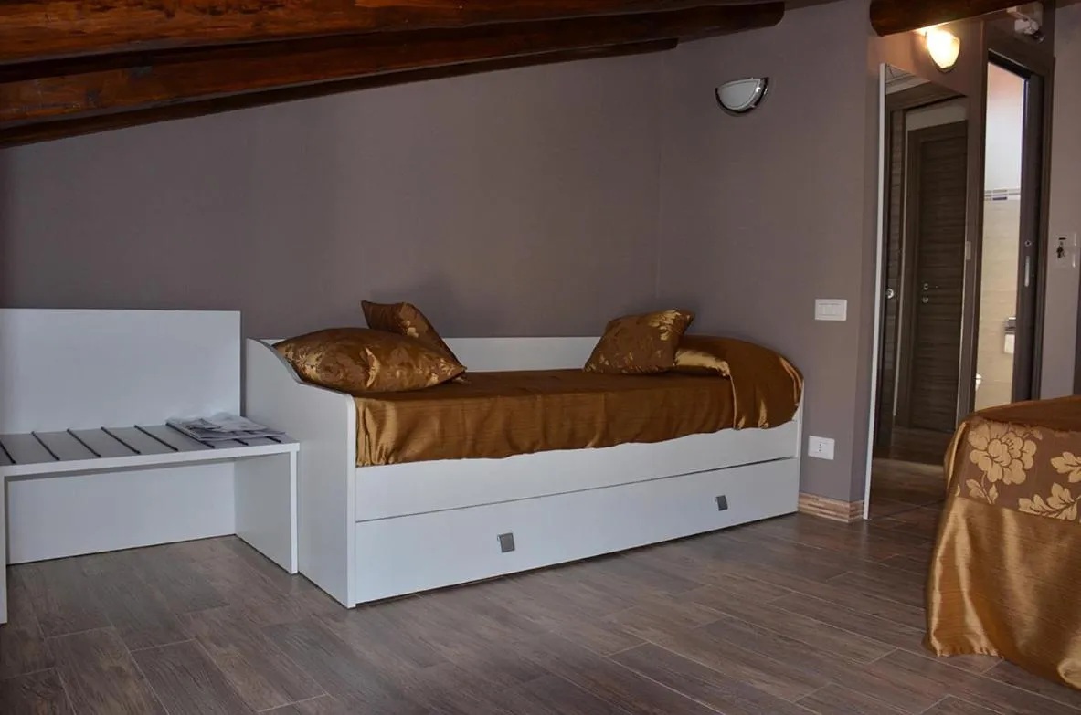 Property building, Bed in B&B Casa Bellavista