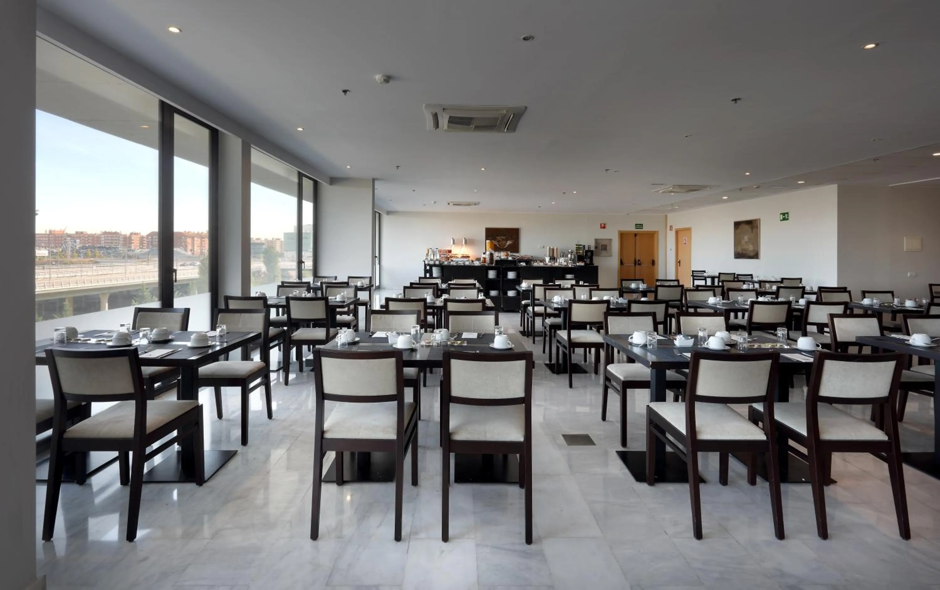 Restaurant/places to eat in Eurostars Zaragoza