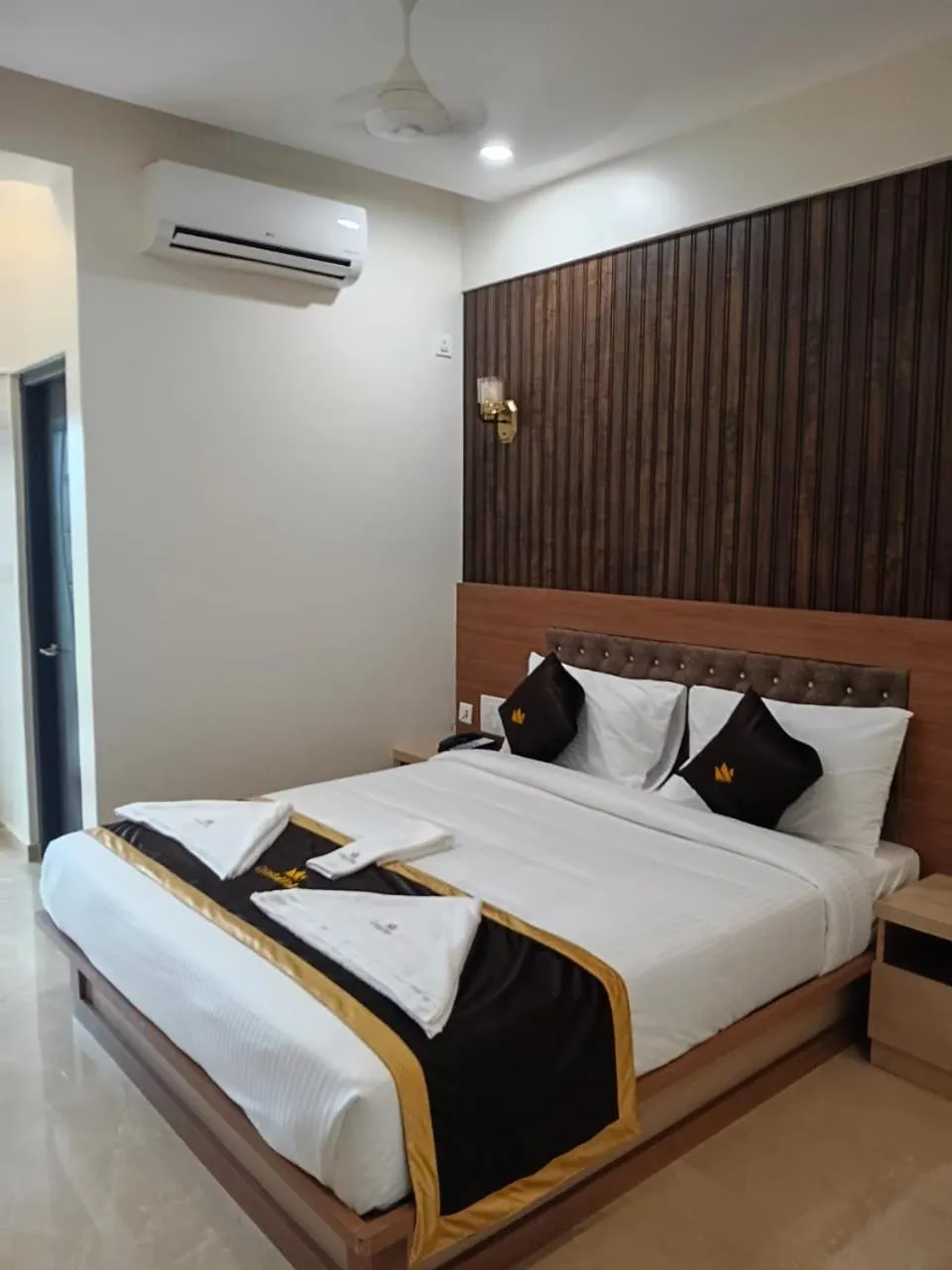 Bed in Hotel Coastal Palace