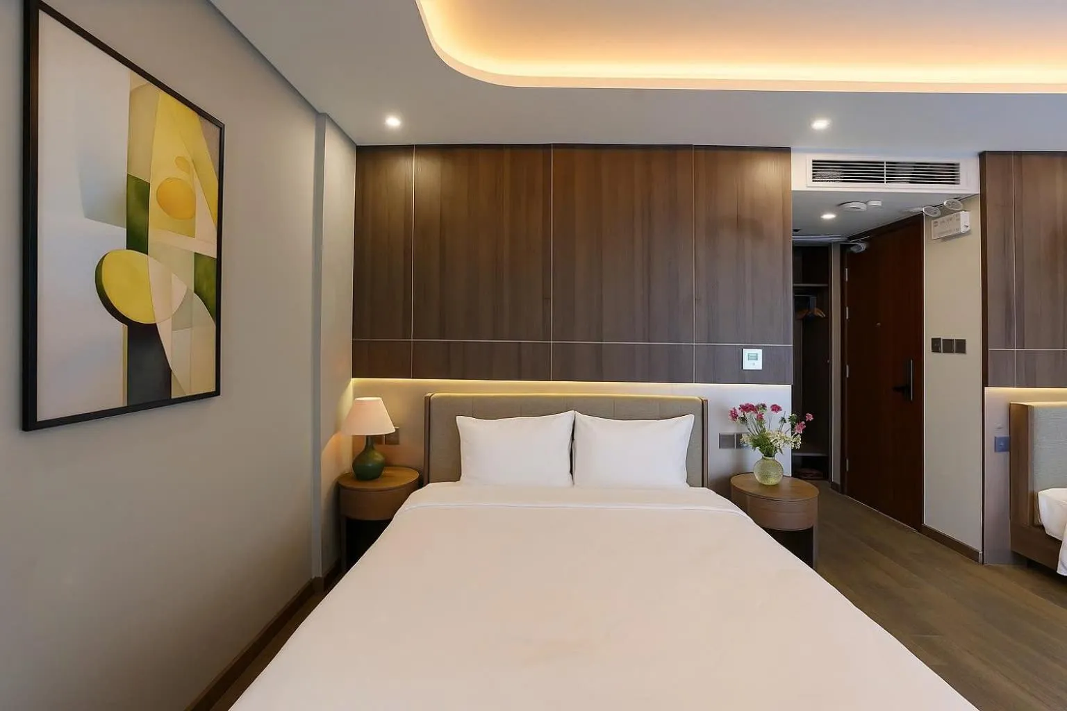 Bed in Nature Hotel - Lac Long Quan