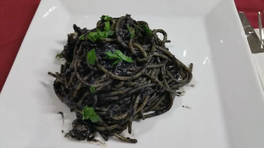 Restaurant/places to eat in ChrisMare Hotel