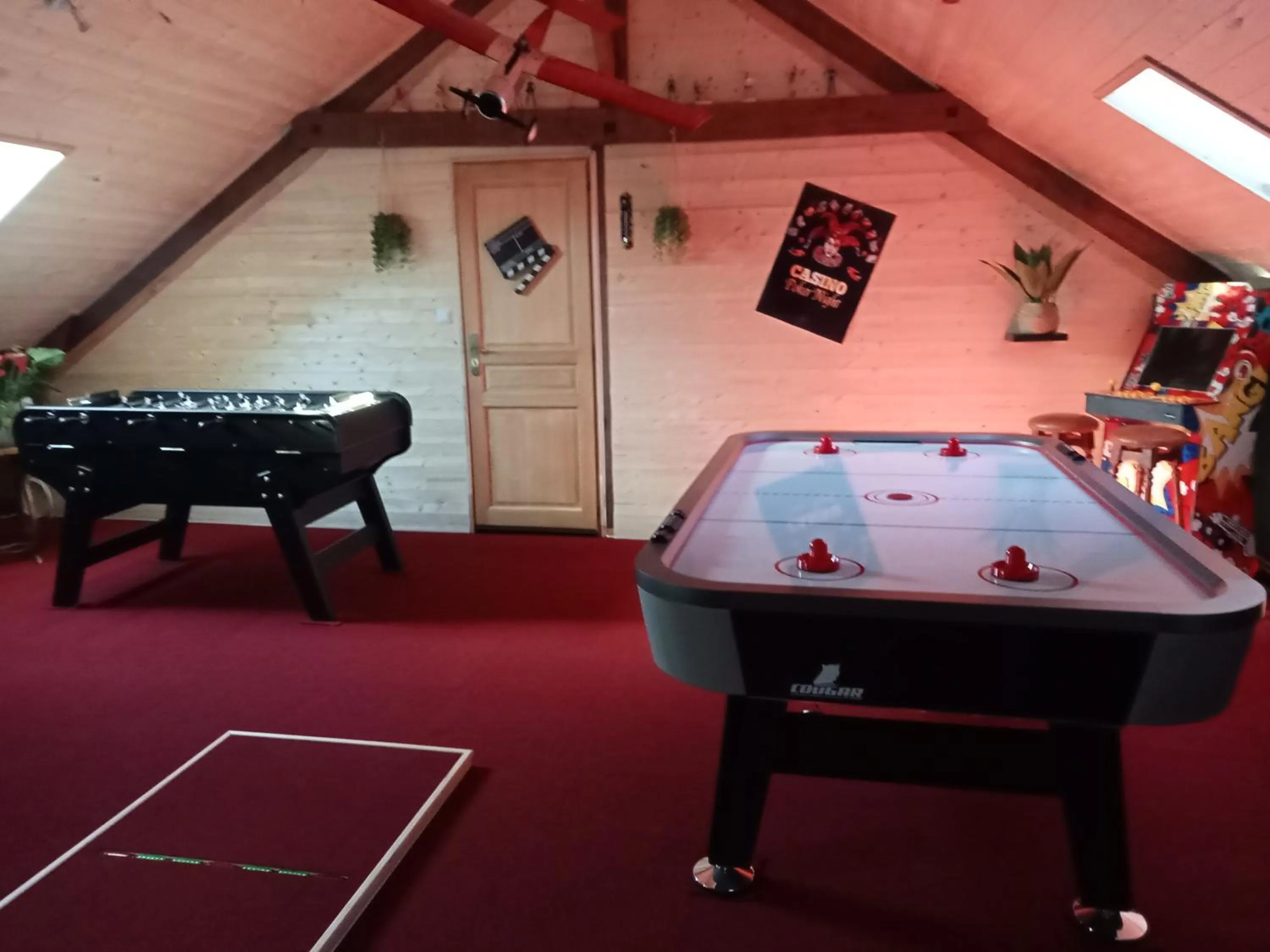 Game Room in A l'Orée du Parc