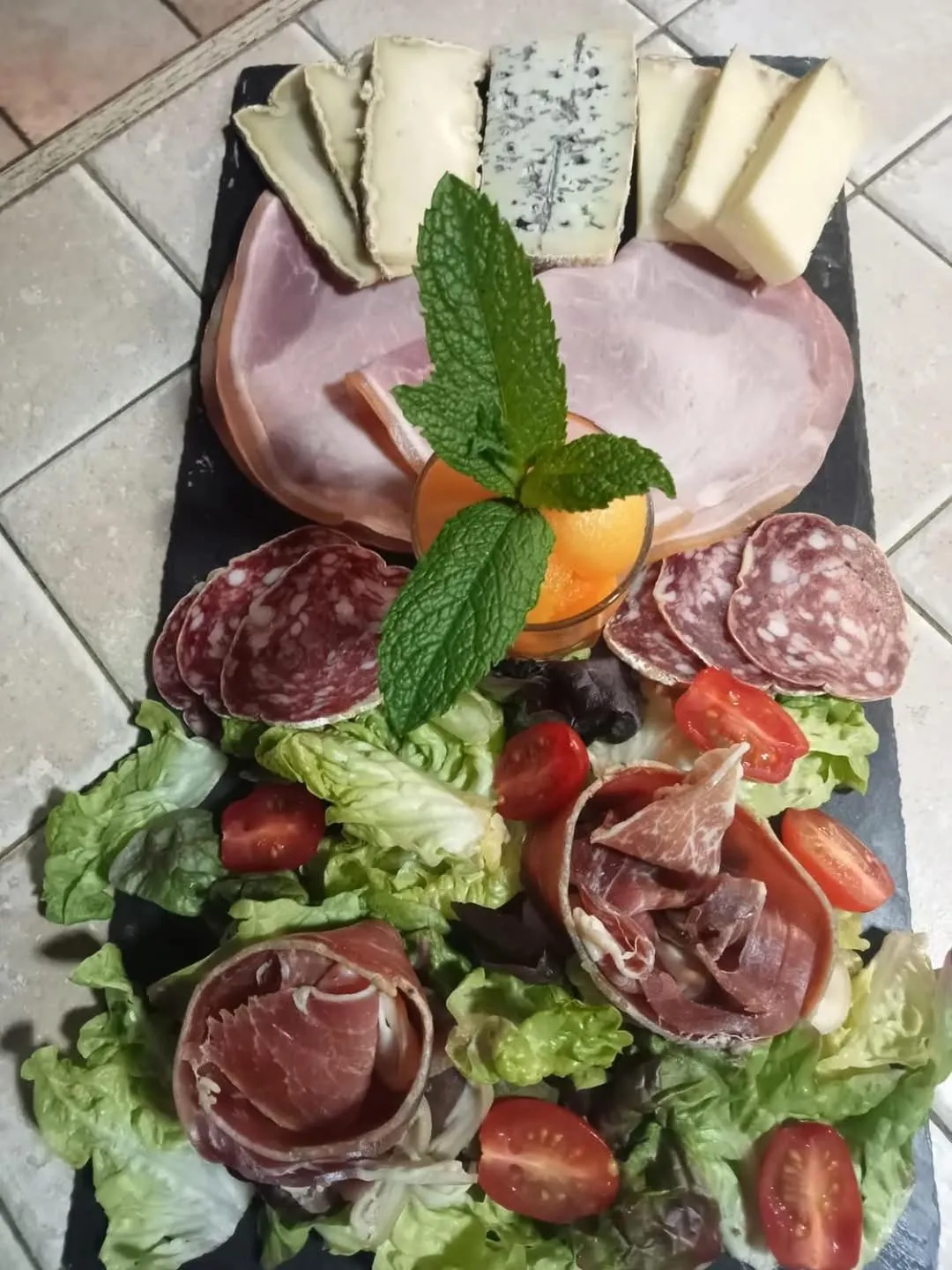 Restaurant/places to eat in A l'Orée du Parc