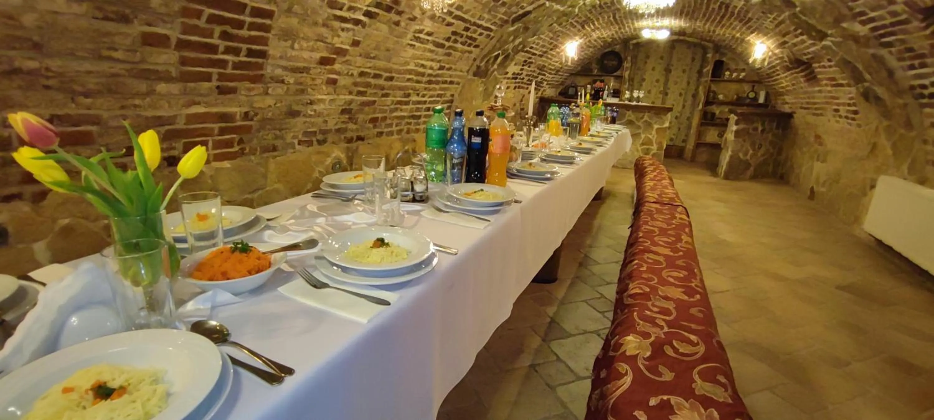 Restaurant/Places to Eat in Dworek Wola Ociecka