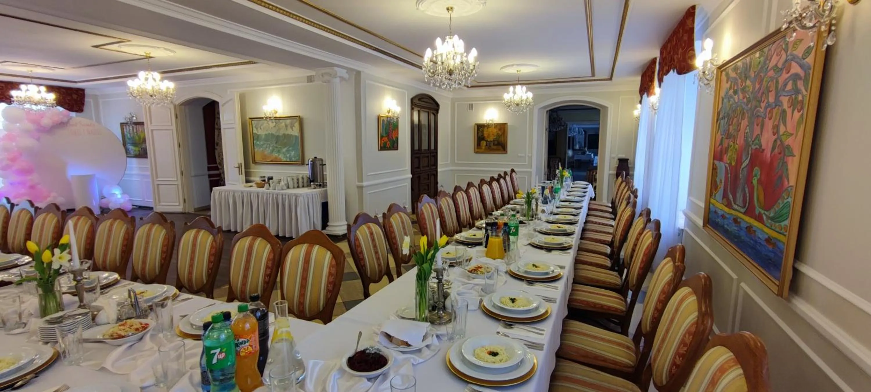 Restaurant/Places to Eat in Dworek Wola Ociecka