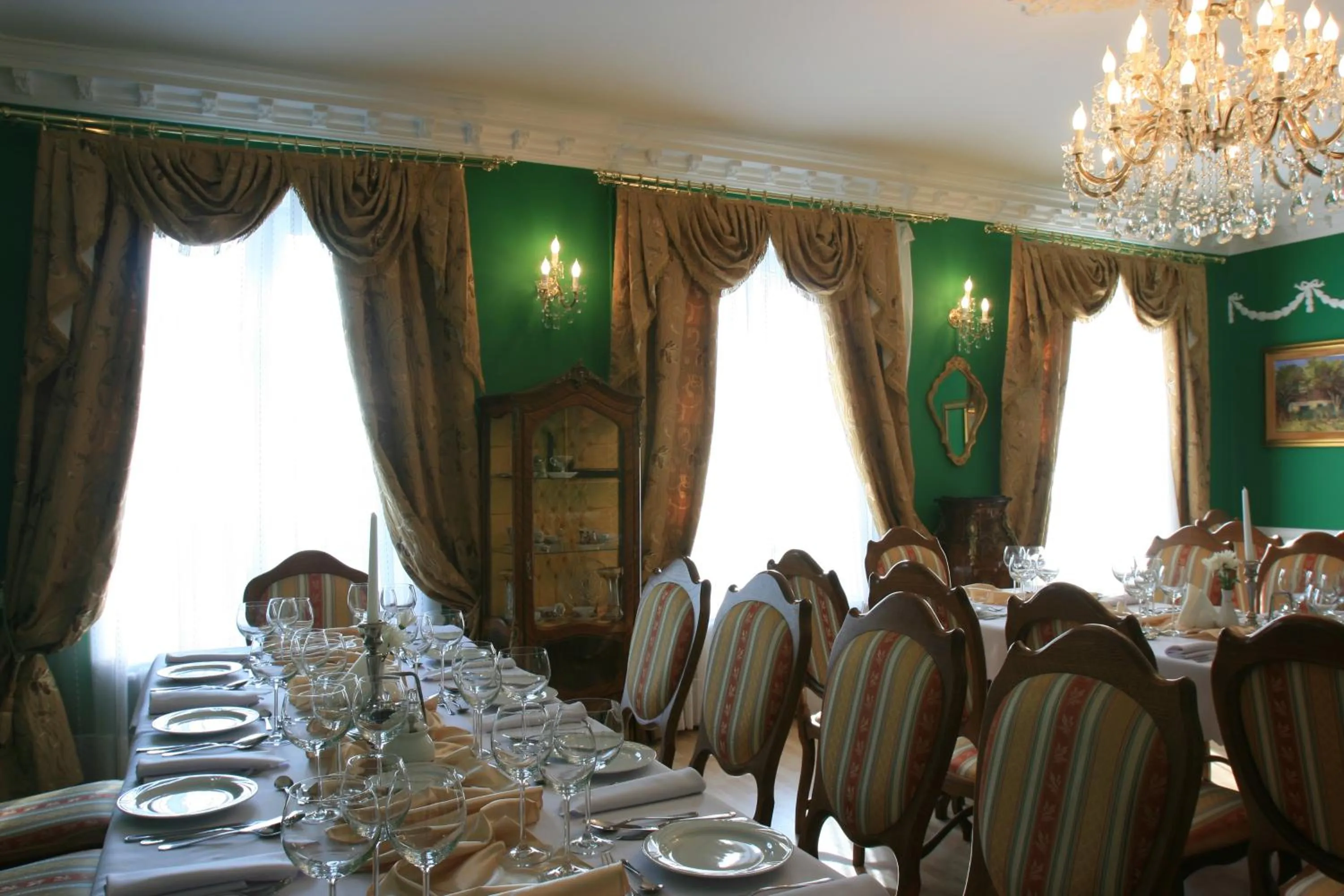 Restaurant/Places to Eat in Dworek Wola Ociecka