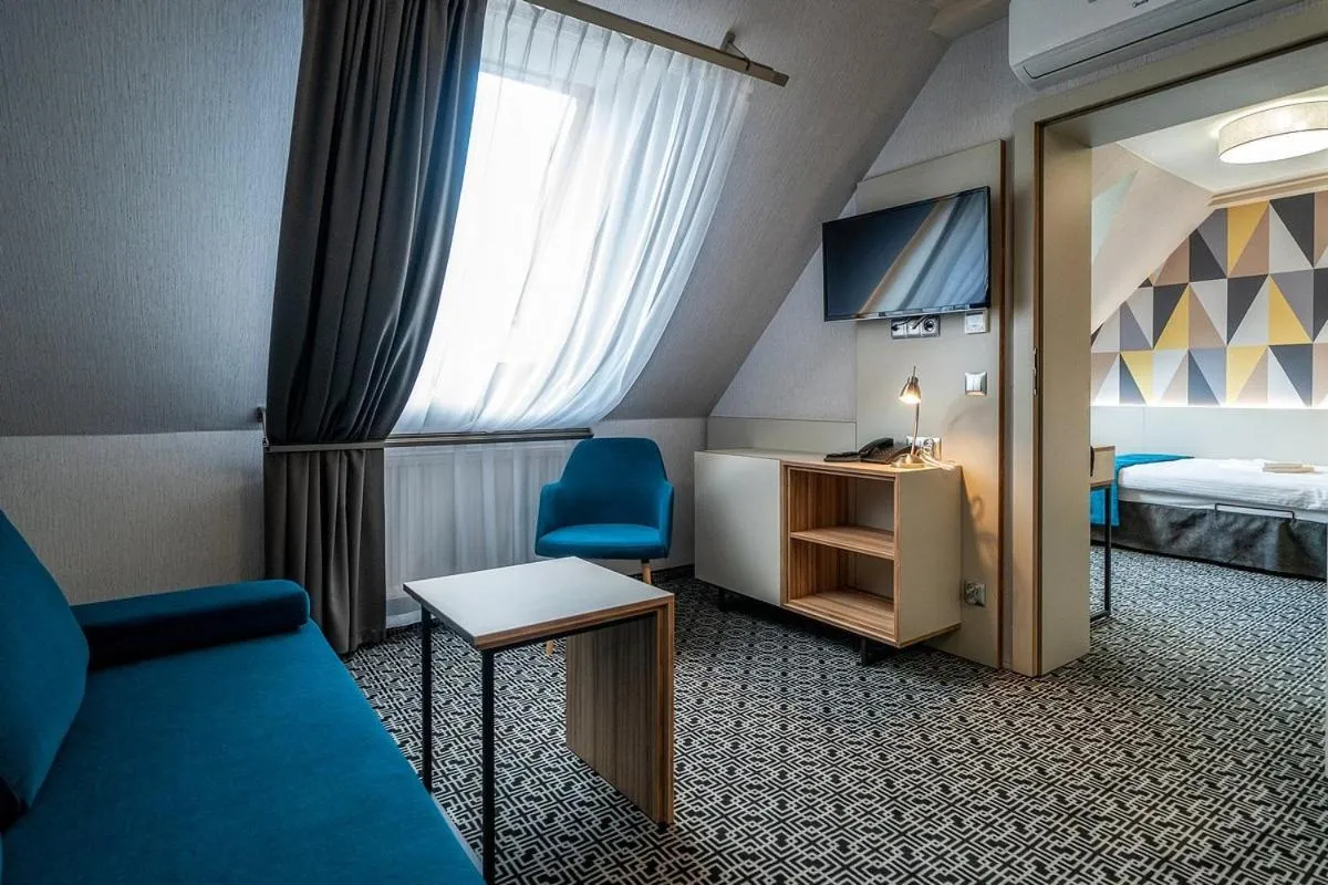 Living room, Bed in Hotel Stok