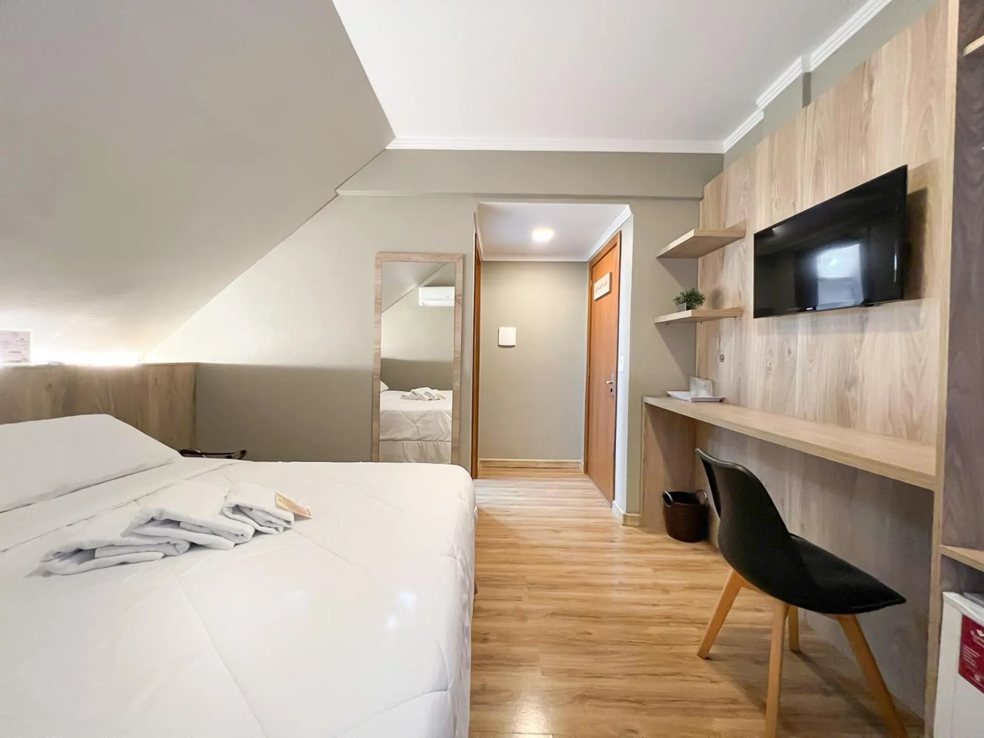 Bedroom, Bed in Pousada Viena