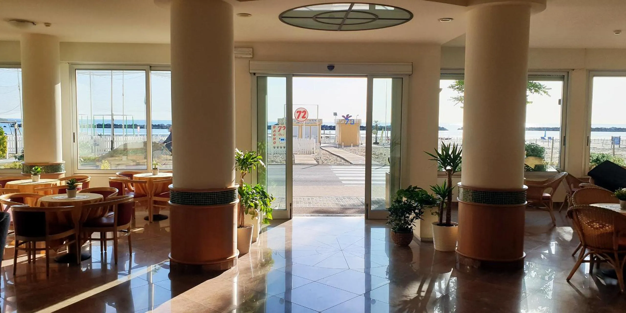 Communal lounge/ TV room in Hotel Dei Cesari