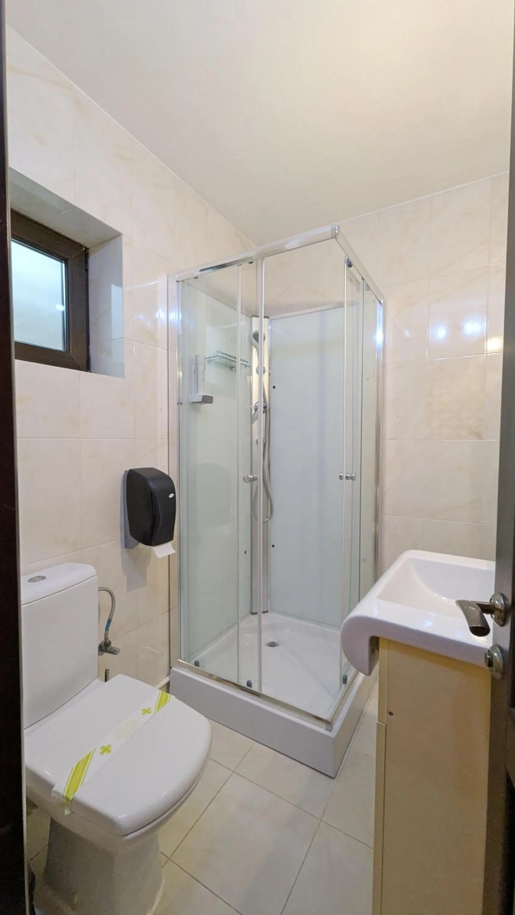 Complex Parc Pini Moinesti