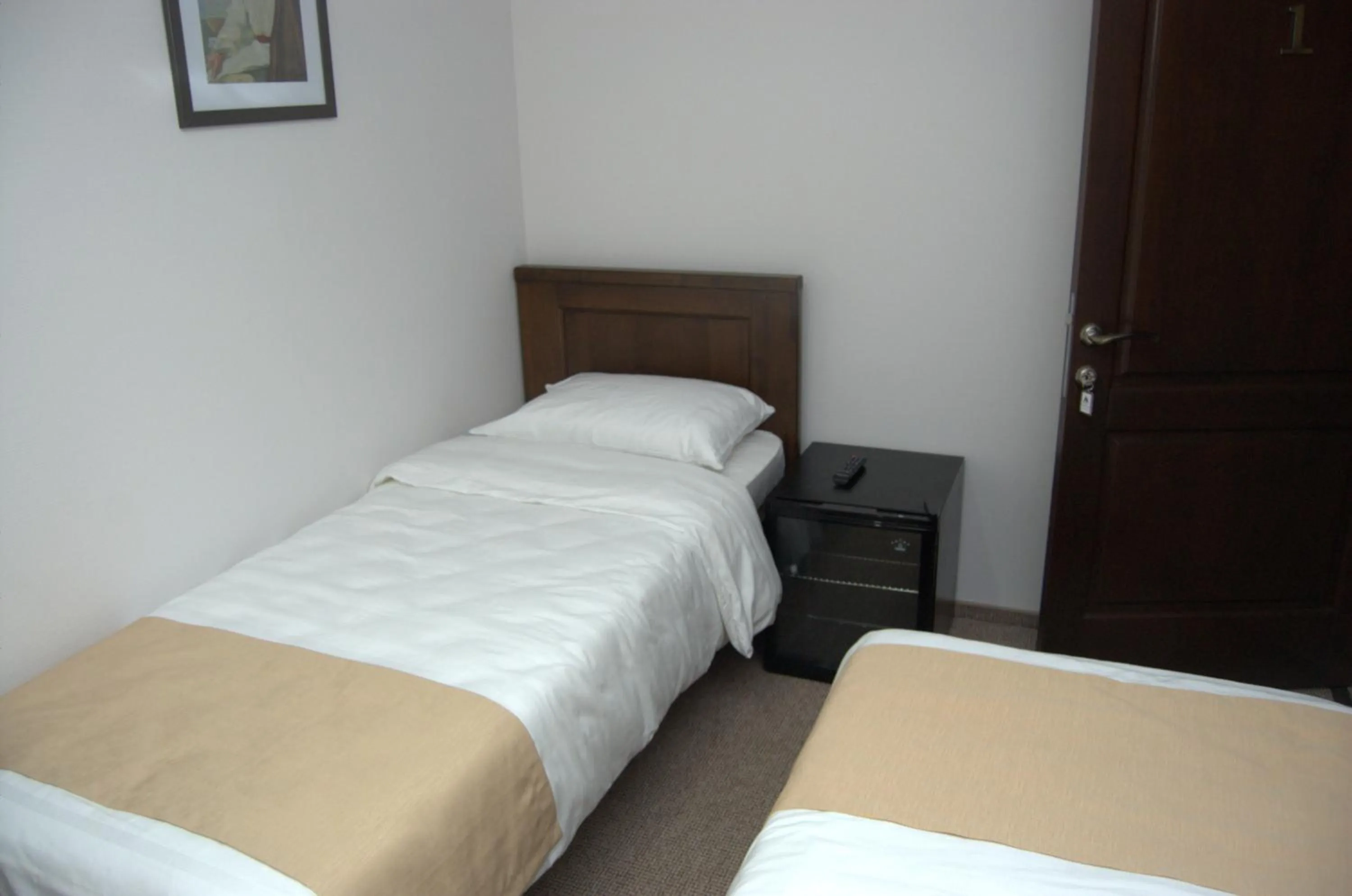 Photo of the whole room, Bed in Complex Parc Pini Moinesti