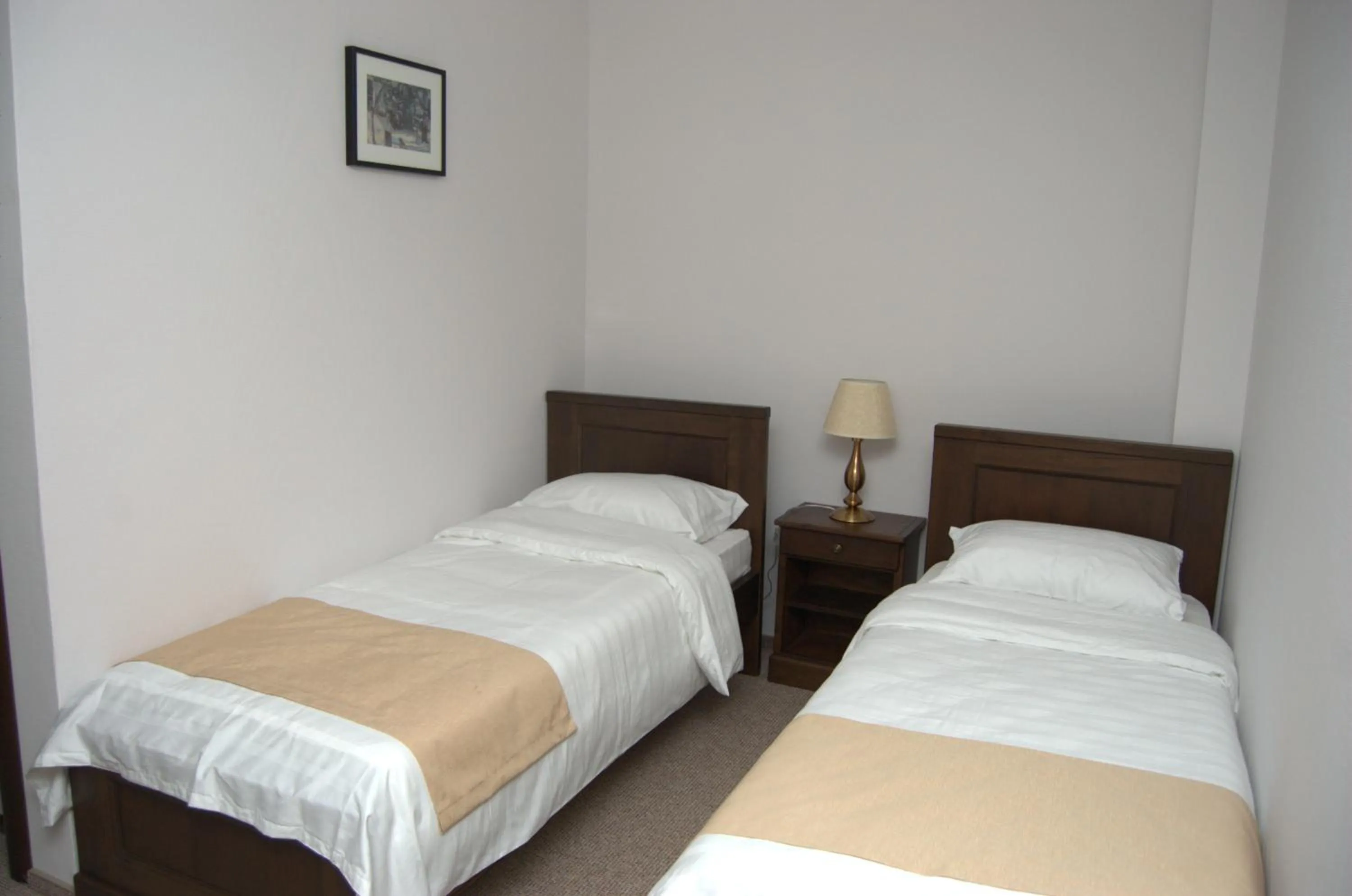 Photo of the whole room, Bed in Complex Parc Pini Moinesti