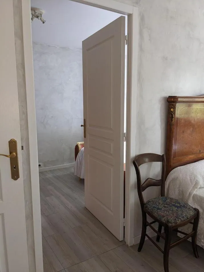 Bed in Les ID de Saint Emilion