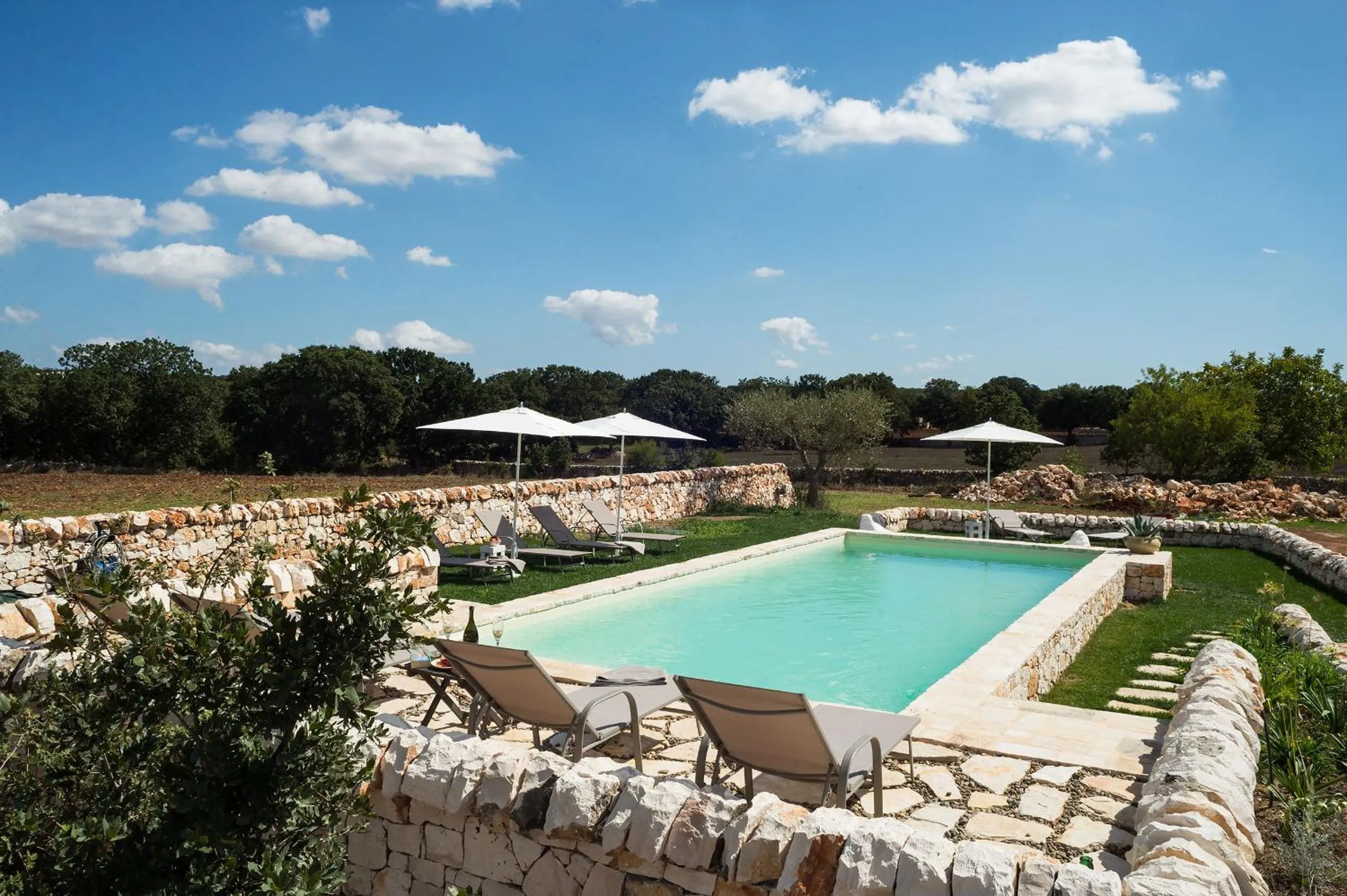 Pool view in Le Dieci Porte