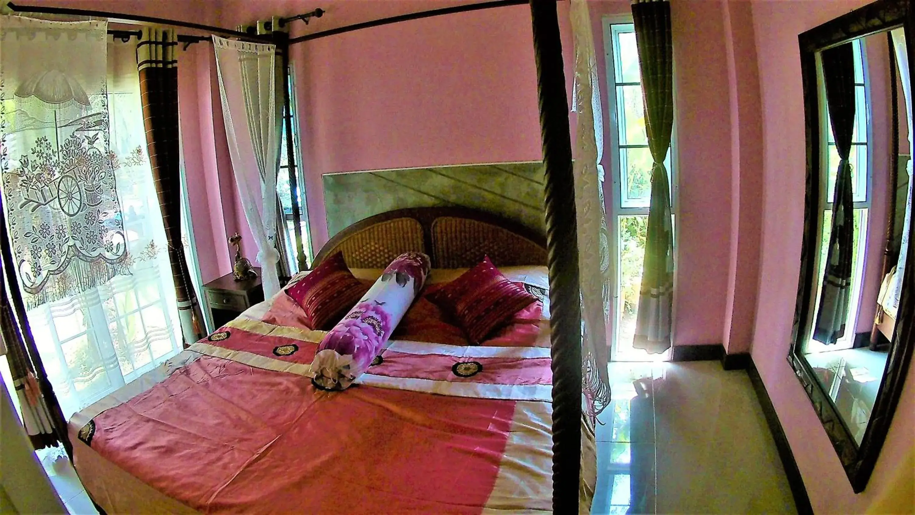Bed in Riverside Bed in Riverside