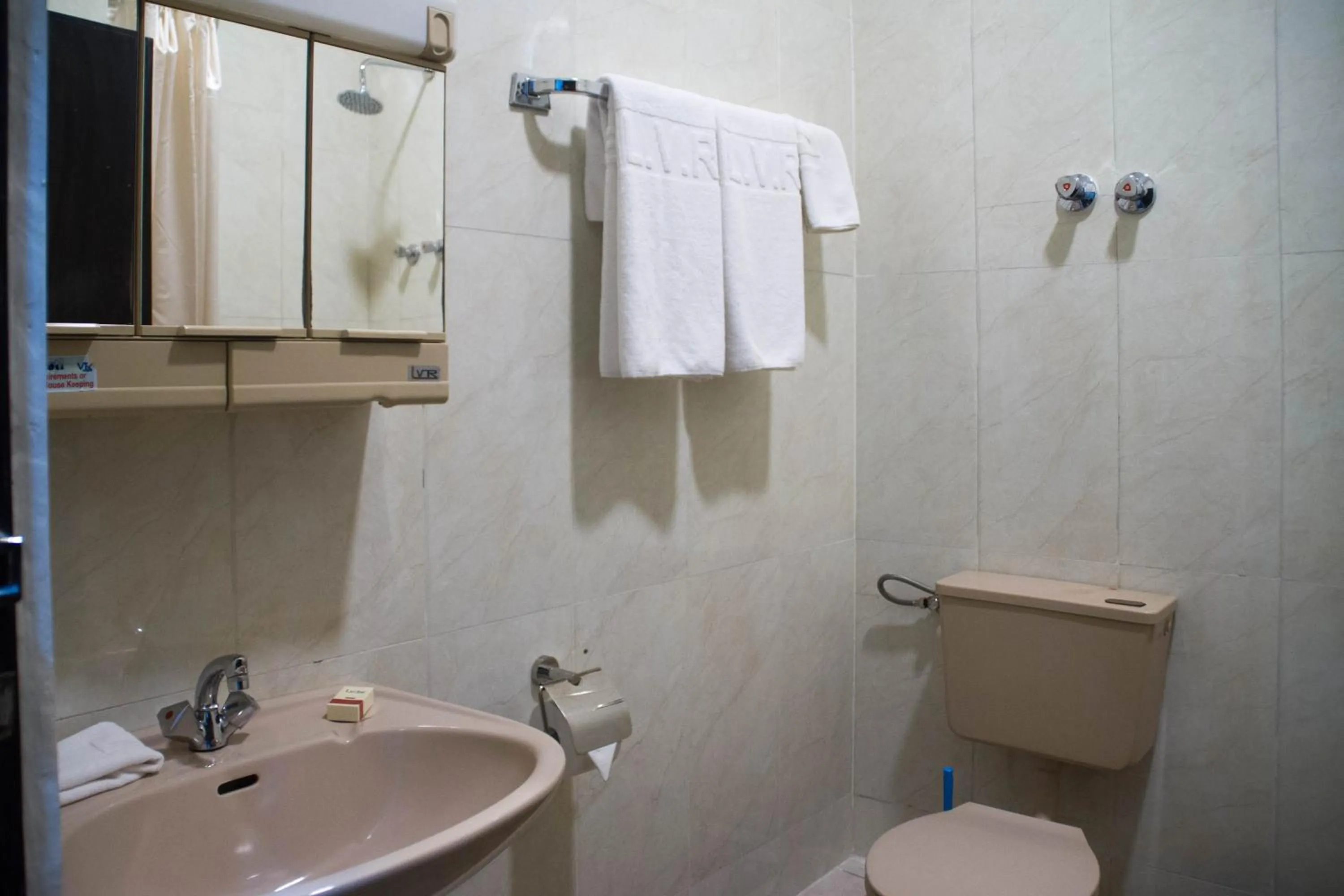 Bathroom in Lake View Resort Hotel