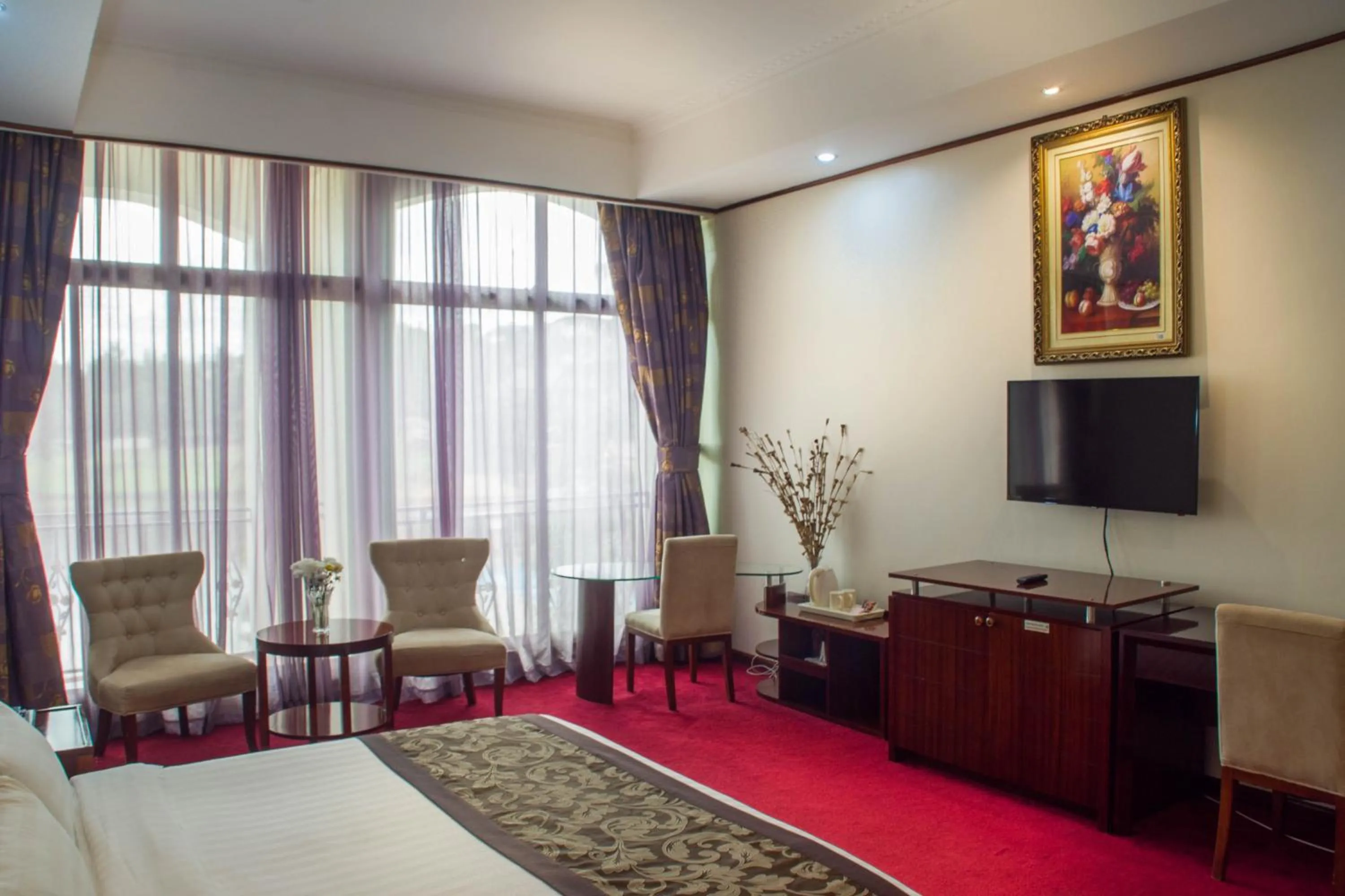 bunk bed in Lake View Resort Hotel