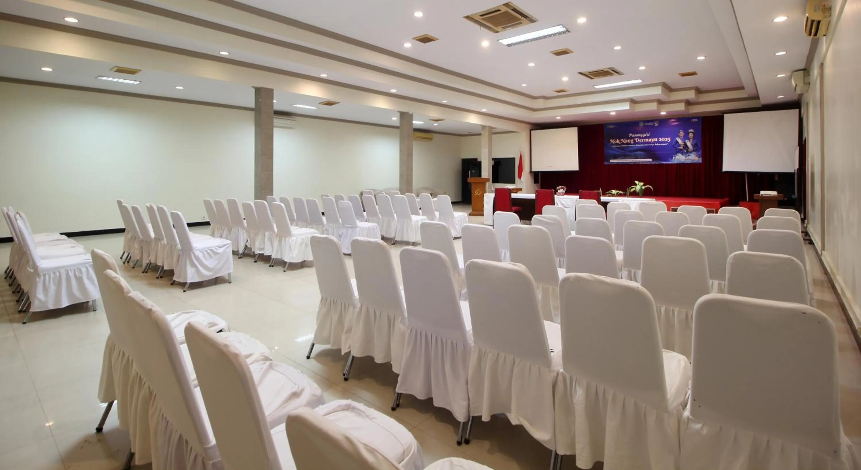 Meeting/conference room in Hotel Grand Trisula Indramayu