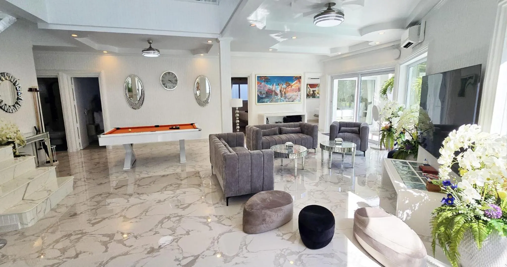 NEBULAND Luxury Pool Villa Pattaya Walking Street